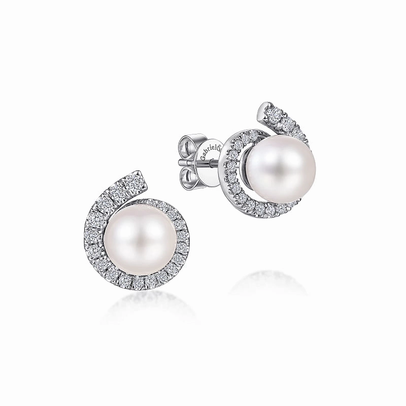 14K White Gold Pearl Stud Earrings with Diamond Halo Glittering Craft