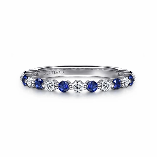 14K White Gold Single Prong Diamond and Sapphire Anniversary Band Night Detail Mirror Selfie