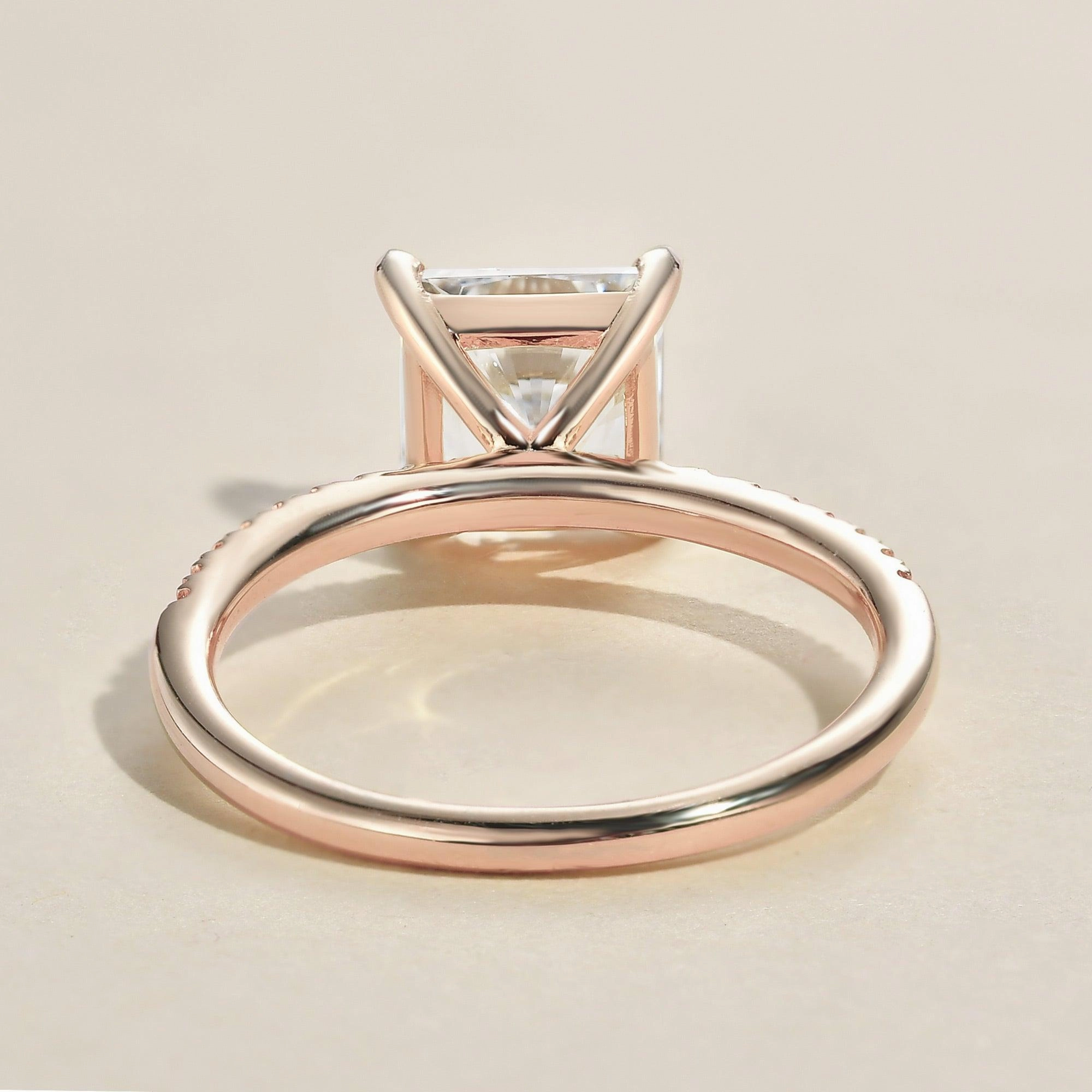 Fashion Style 1.0ct Princess Cut Moissanite Pave Solitaire Ring