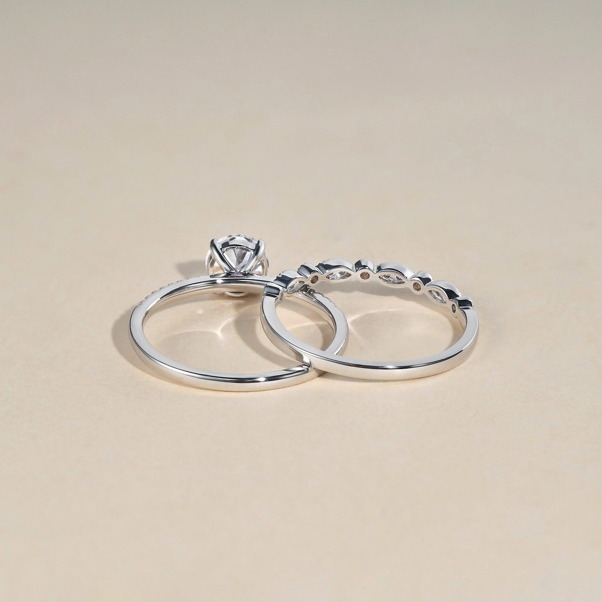 1.0ct Round Cut Moissanite 4 Prongs Gold Ring Set 2pcs Chic Choice