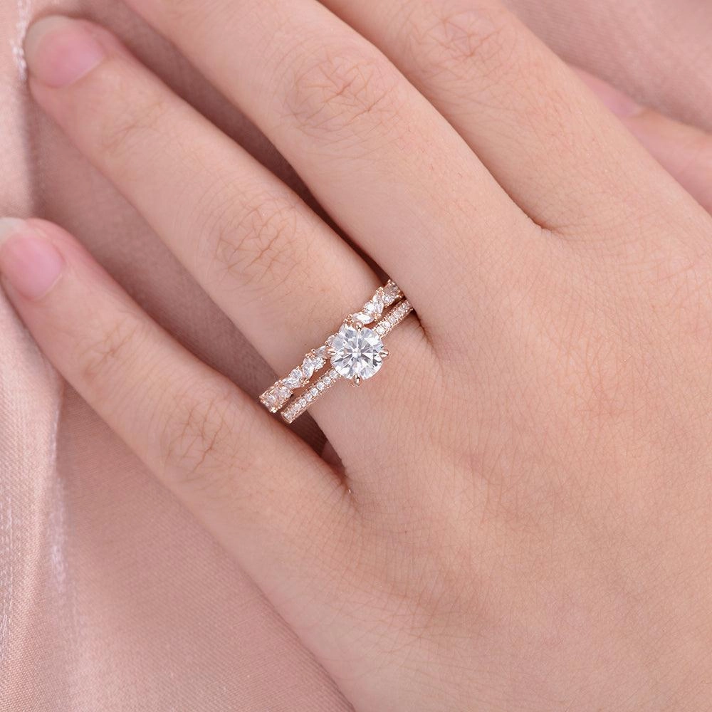 1.0ct Round Cut Moissanite Simply Vintage Gold Ring Set 2pcs Dramatic Look Glamorous Jewelry