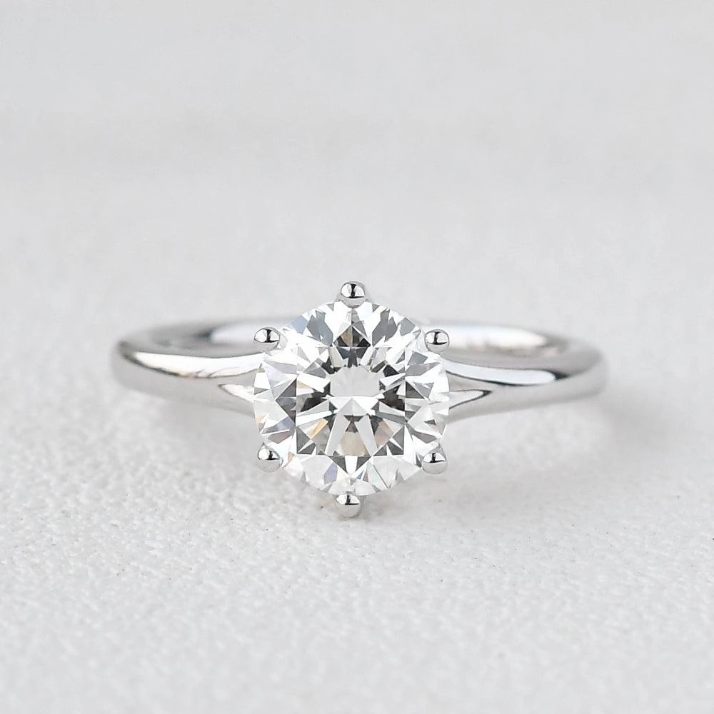 Classic Finish Sentimental Gift 1.0ct Round Cut Moissanite Six-Prong Classic Solitaire Ring