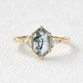 1.5ct Geometric Moss Agate Three-stone Vintage Ring Model Shot