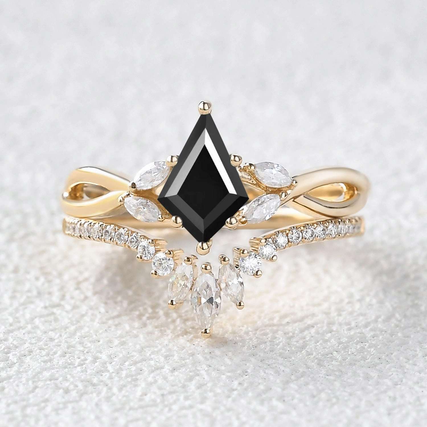 1.5ct Kite Shaped Black Moissanite Infinity Engagement Ring Sets 2pcs Artistic expression Trendy Statement