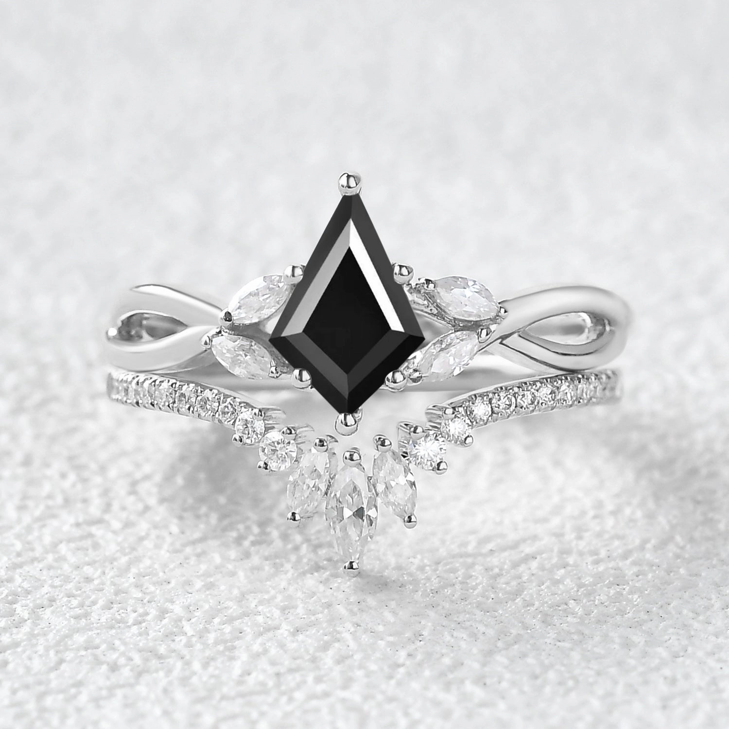 1.5ct Kite Shaped Black Moissanite Infinity Engagement Ring Sets 2pcs Friendship Gift Exquisite Expression