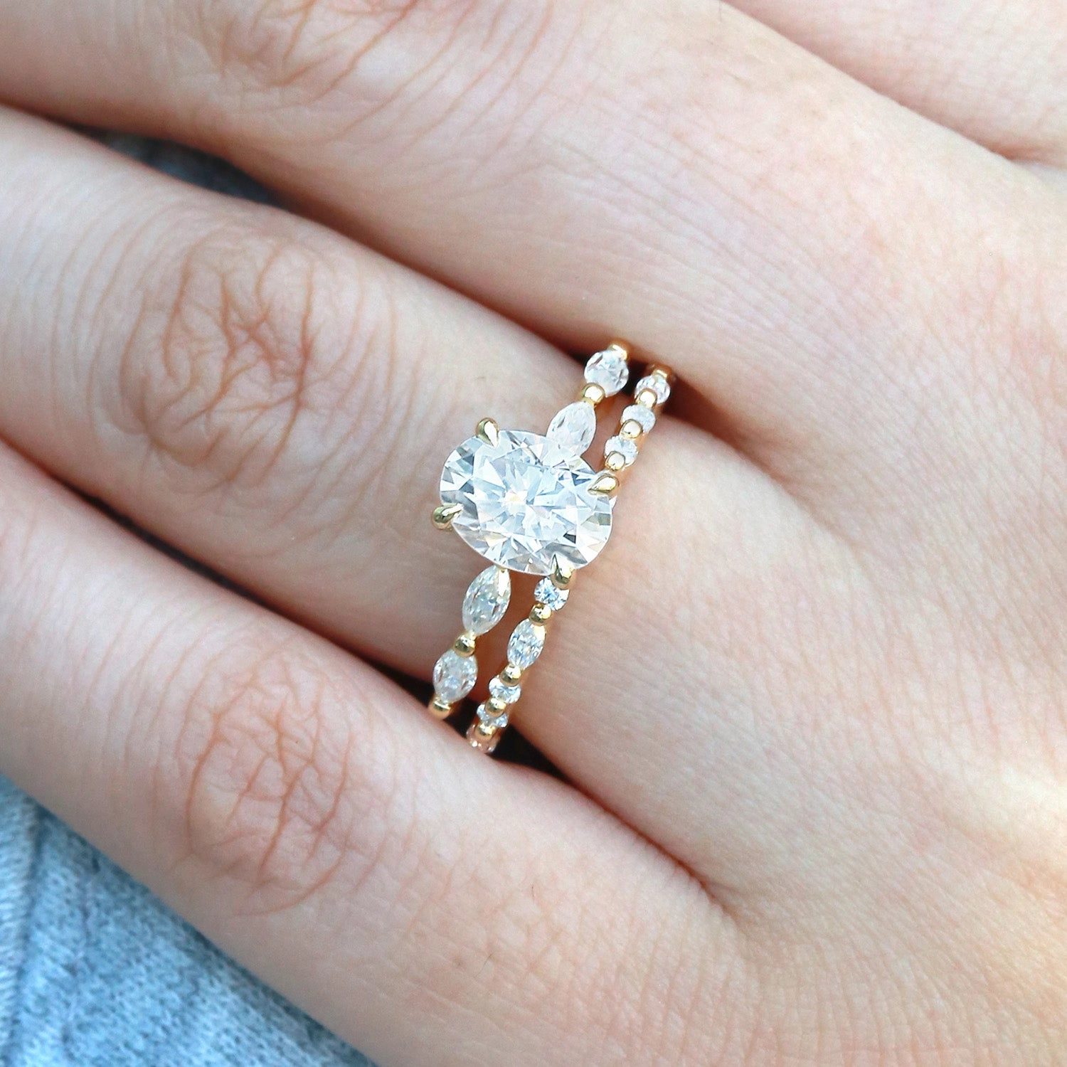 Elegant Proportion 1.5ct Oval Cut Moissanite Pave Vintage Solitaire Ring Set 2pcs