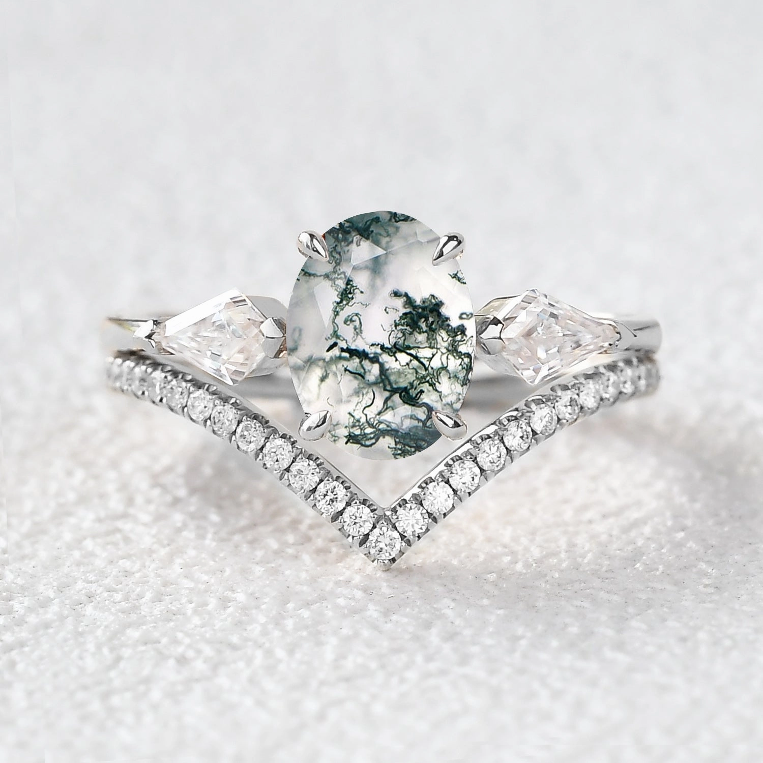 traditional style 1.5ct Oval Moss Agate Three Stones Chevron Engagement Ring Set 2pcs