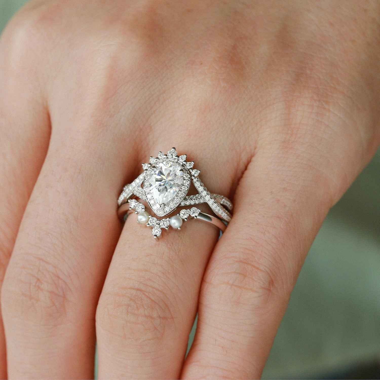 Classic Duo Fashion Moment 1.5ct Pear Moissanite Vintage Halo Infinity Ring Set 2pcs - Katherine