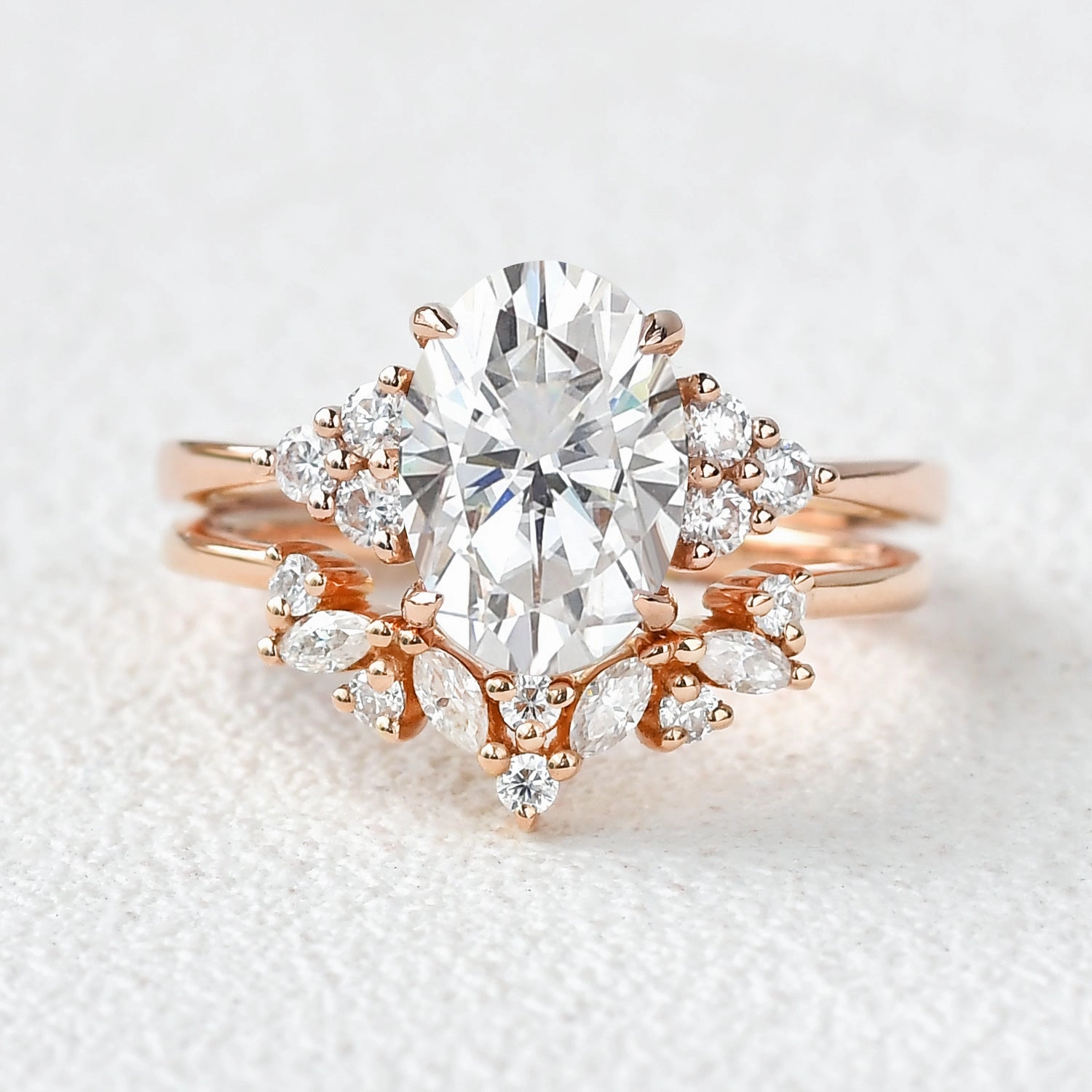 Radiant Detail City Style 2.0ct Oval Cut Moissanite Floral Cluster Gold Ring Set 2pcs