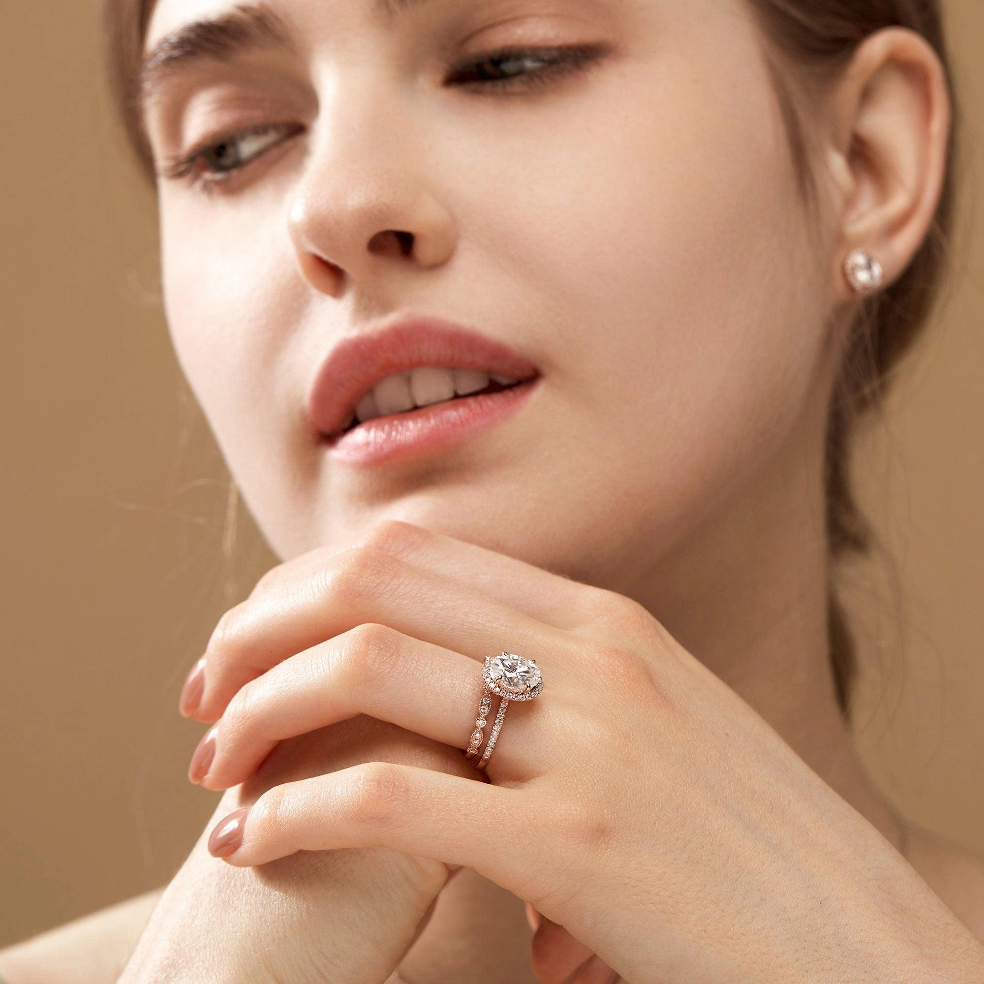 Fresh Highlight 2.0ct Oval Moissanite Pave Vintage Halo Ring Set 2pcs - Olivia