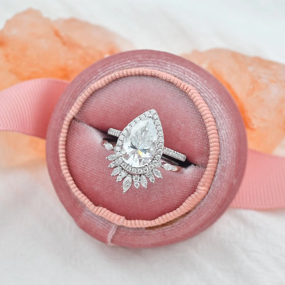 Couple Present Beautiful Mark 3.5ct Pear Shaped Moissanite White Gold Halo Ring Set 2pcs