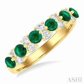 Superior Art 3 MM Emerald and 1/3 ctw Round Cut Diamond Precious Band in 14K Yellow Gold