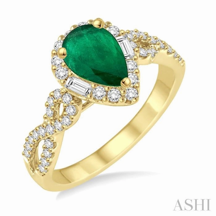 7x5 MM Pear Shape Emerald and 1/2 Ctw Diamond Precious Ring in 14K Yellow Gold Fashionable Adornment Delicate Expression