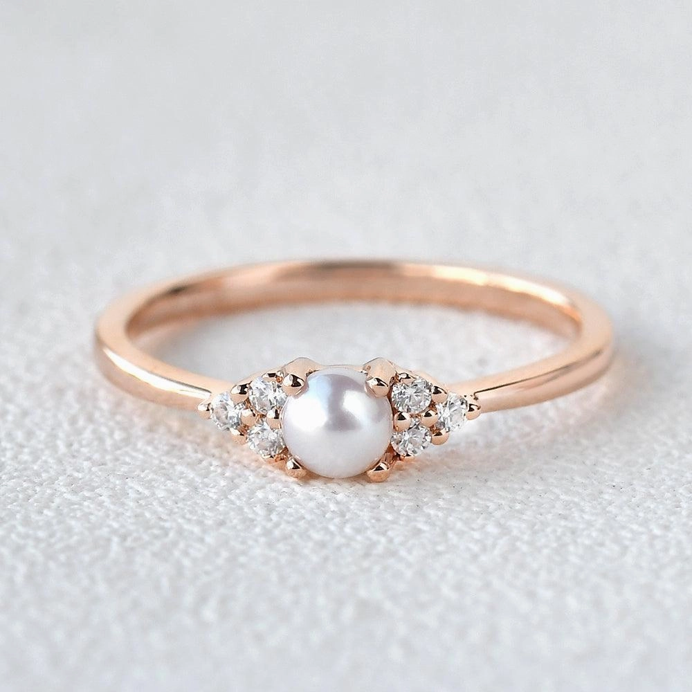 Akoya Pearl & Geometric Moissanite Rose Gold Ring Branded Decoration Amazing Article