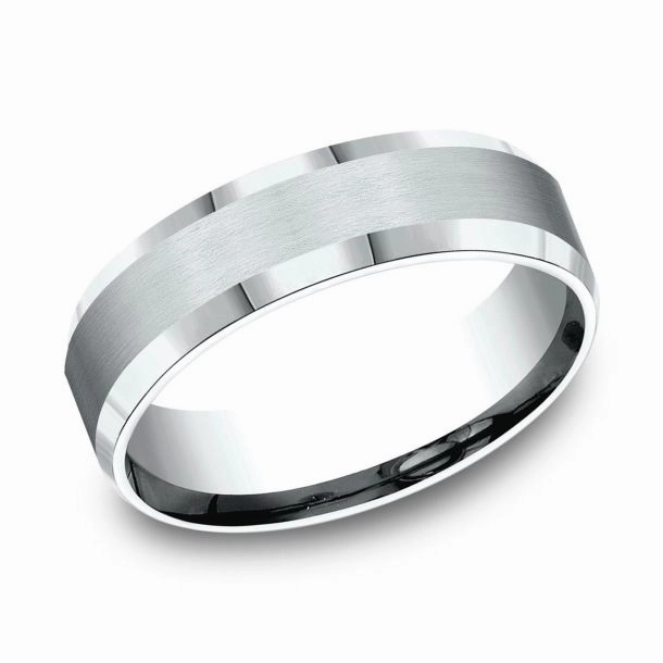 Holiday Present Comfort-Fit Satin Finish Center Wedding Band