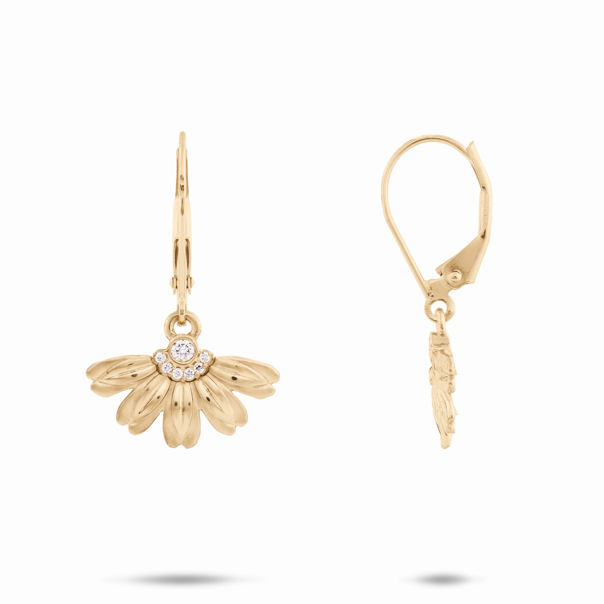 Dramatic Touch Special Celebration Beach Naupaka Earrings in Gold with Diamonds - 10mm