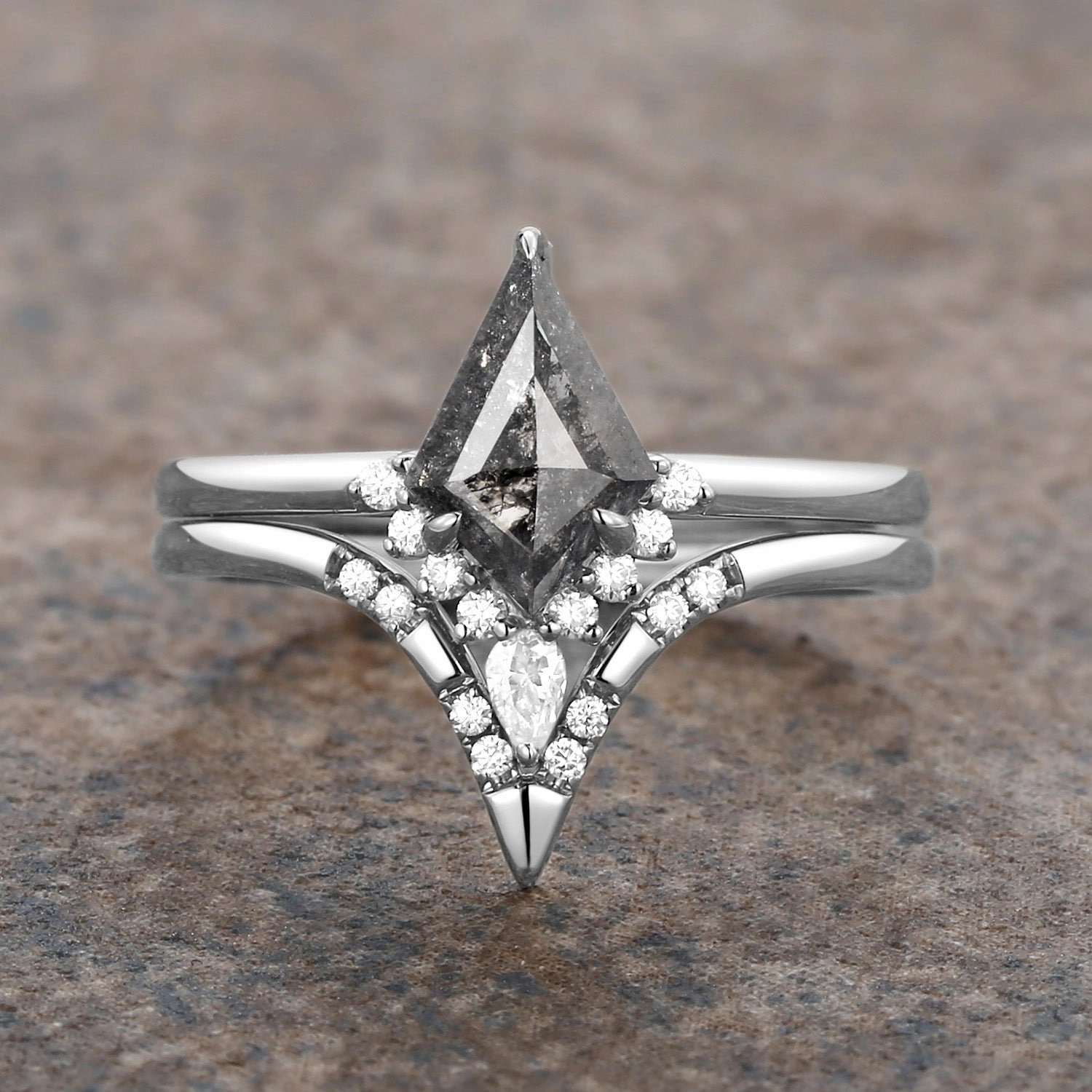 Unique Art Artistic Design Kite Salt and Pepper Diamonds Vintage Engagement Ring Set 2pcs