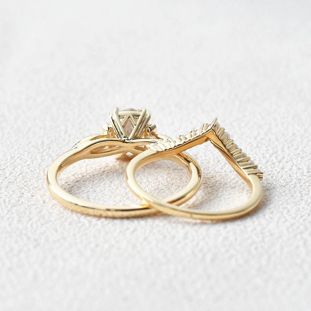 2.0ct Cushion Cut Moissanite Pearl-fect Vintage Cluster Ring Set 2pcs Event Friendly