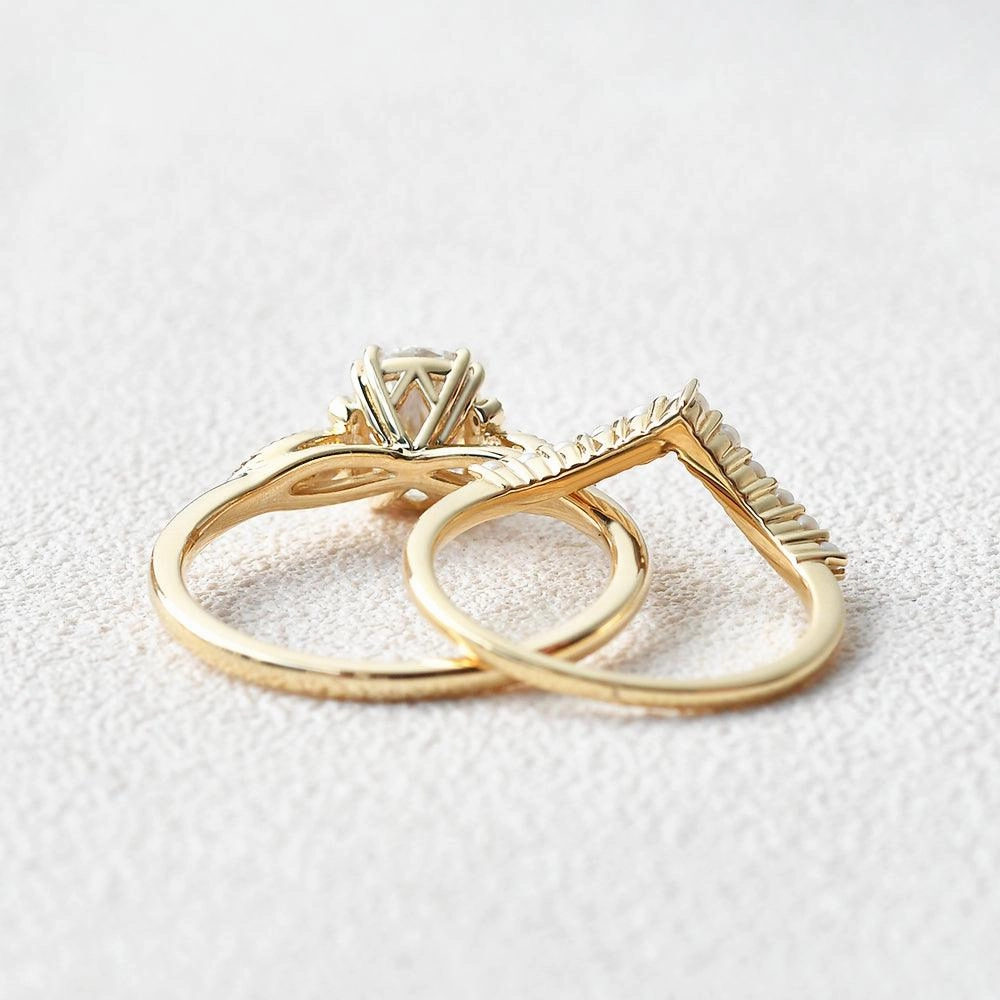 Urban Minimal 2.0ct Cushion Cut Moissanite Pearl-fect Vintage Cluster Ring Set 2pcs