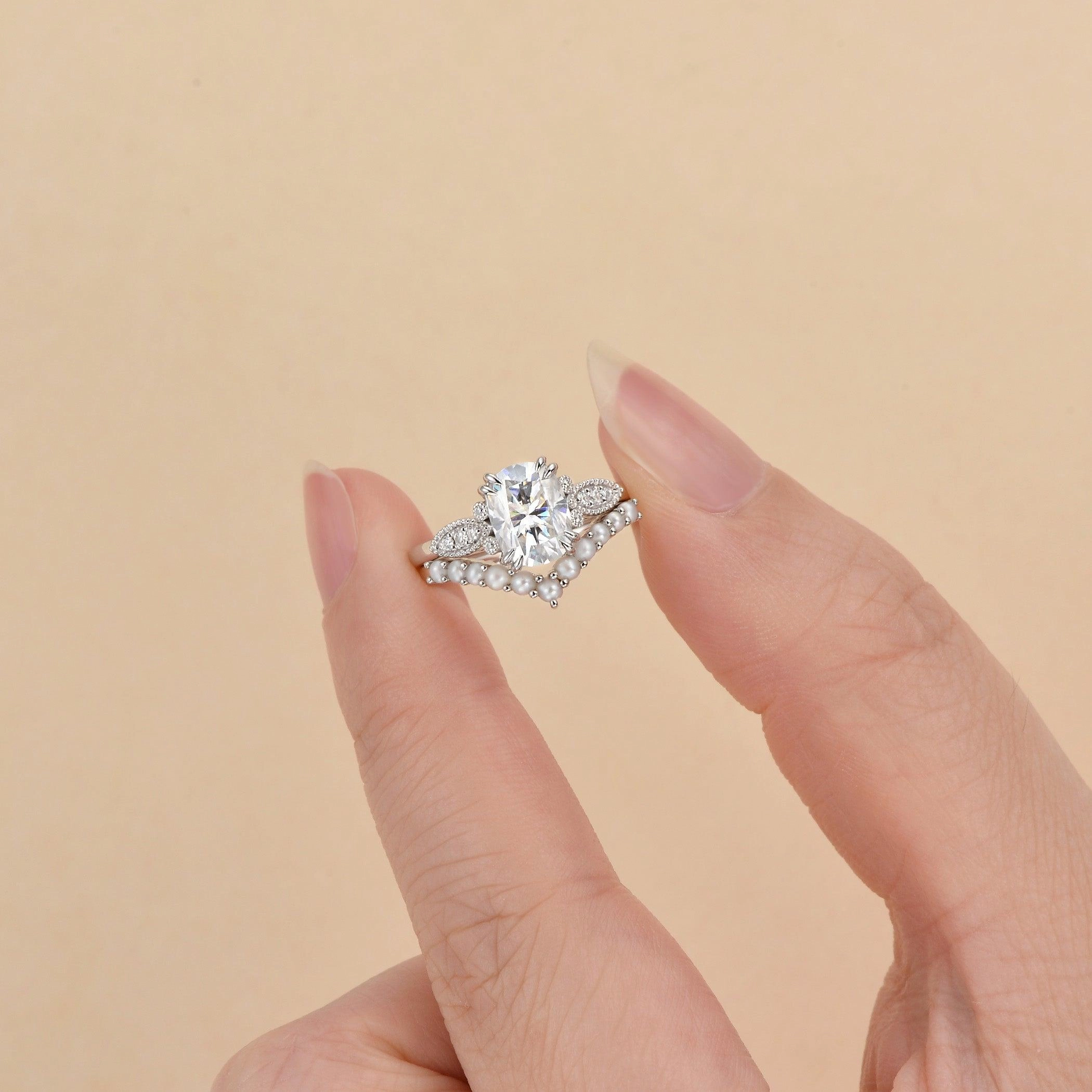 Timeless Detailing Luxury Craft 2.0ct Cushion Cut Moissanite Pearl-fect Vintage Cluster Ring Set 2pcs