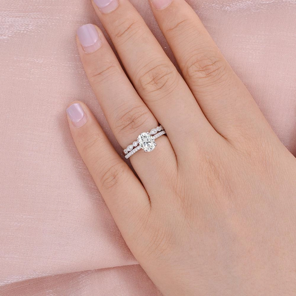 Neutral Mood 1.5ct Oval Moissanite Vintage Solitaire Ring Set 2pcs