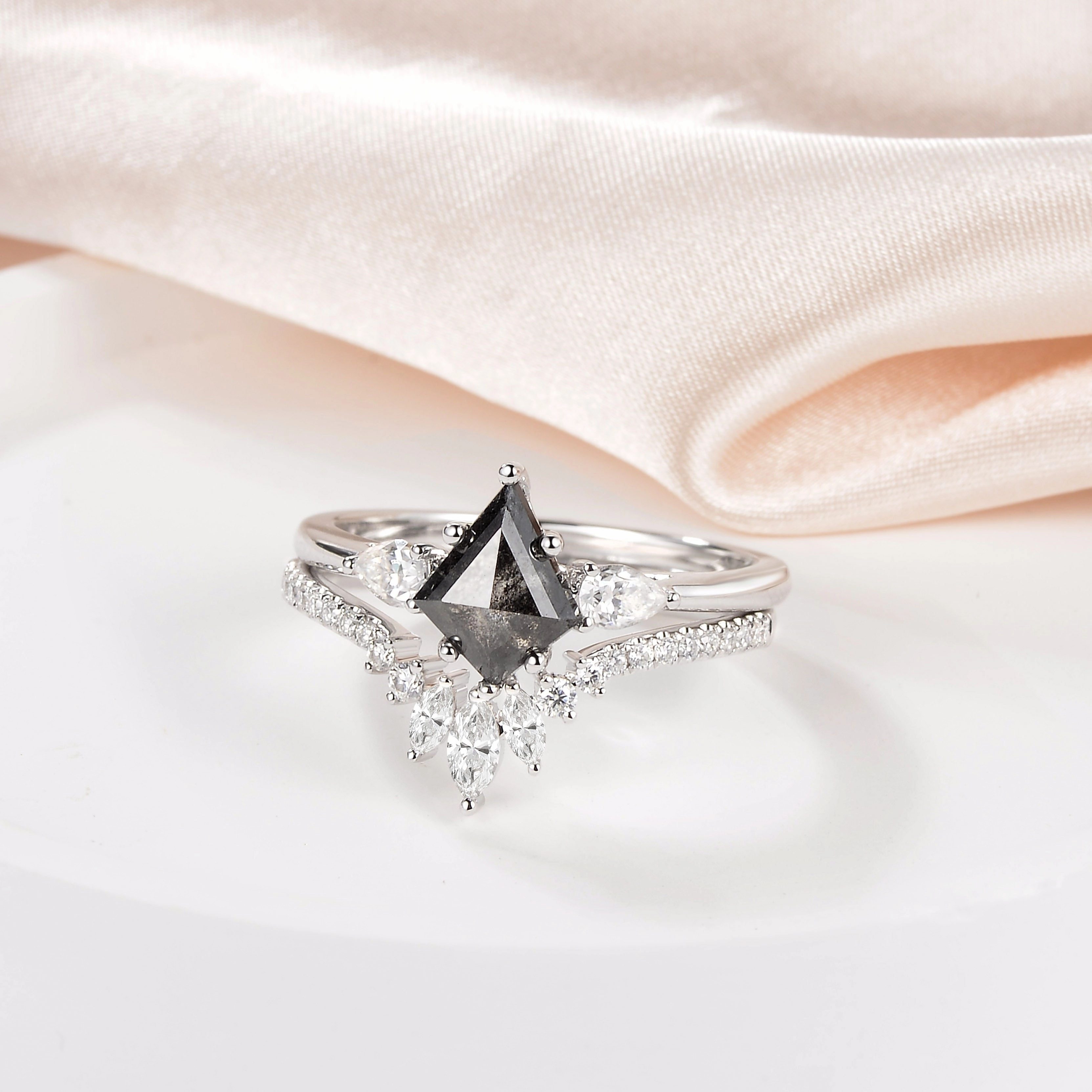 Salt and Pepper Diamonds Three Stone Engagement Ring Set 2pcs Fashionable Product