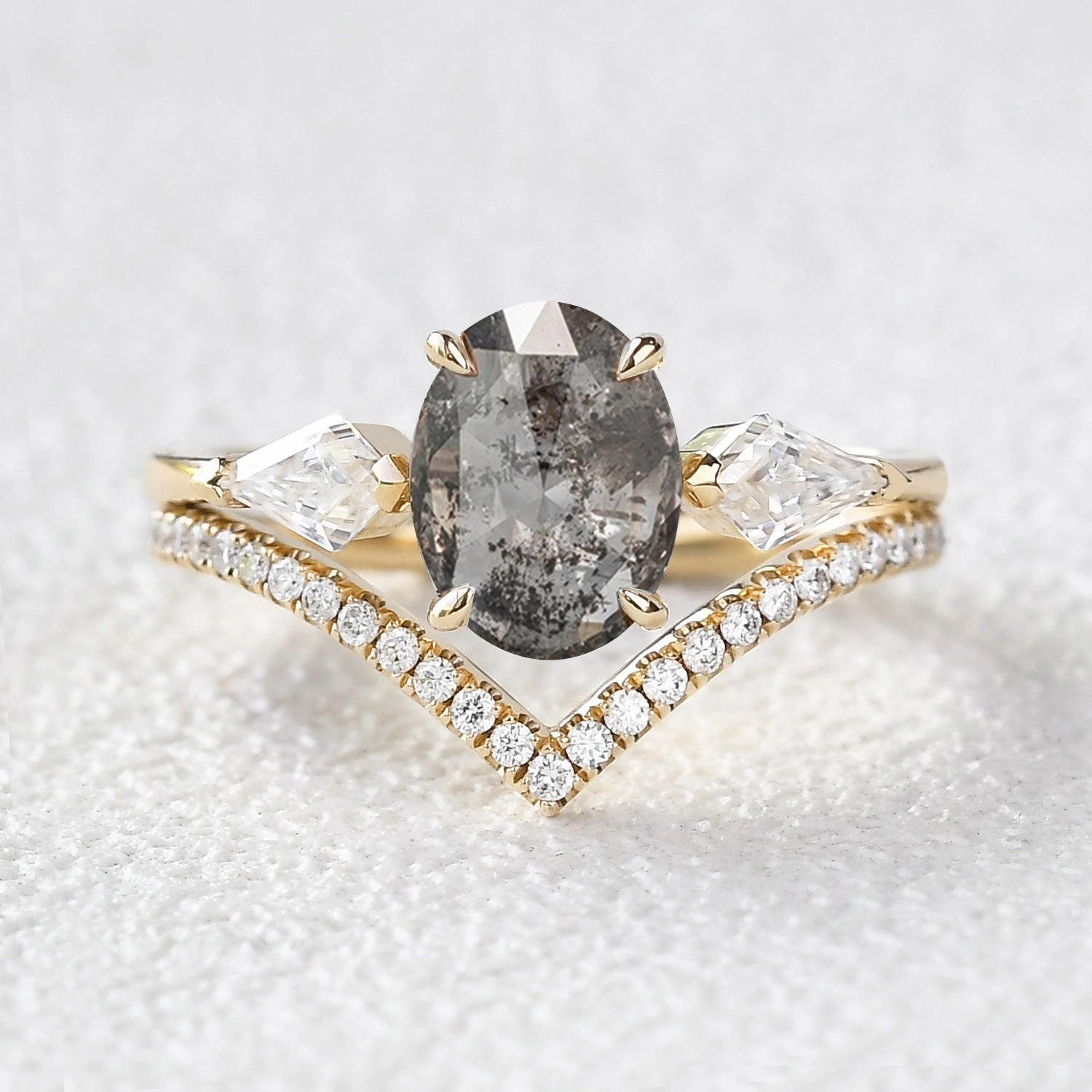 Flawless Finish Fashion Daily Oval Cut Salt and Pepper Diamonds Engagement Three Stone Ring Sets 2pcs