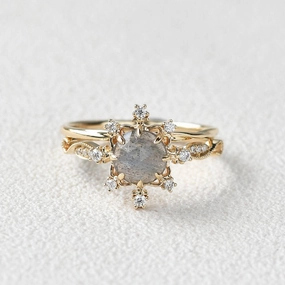 Luxurious Look On Trend Round Cut Labradorite Vintage Inspired Ring Set 2pcs