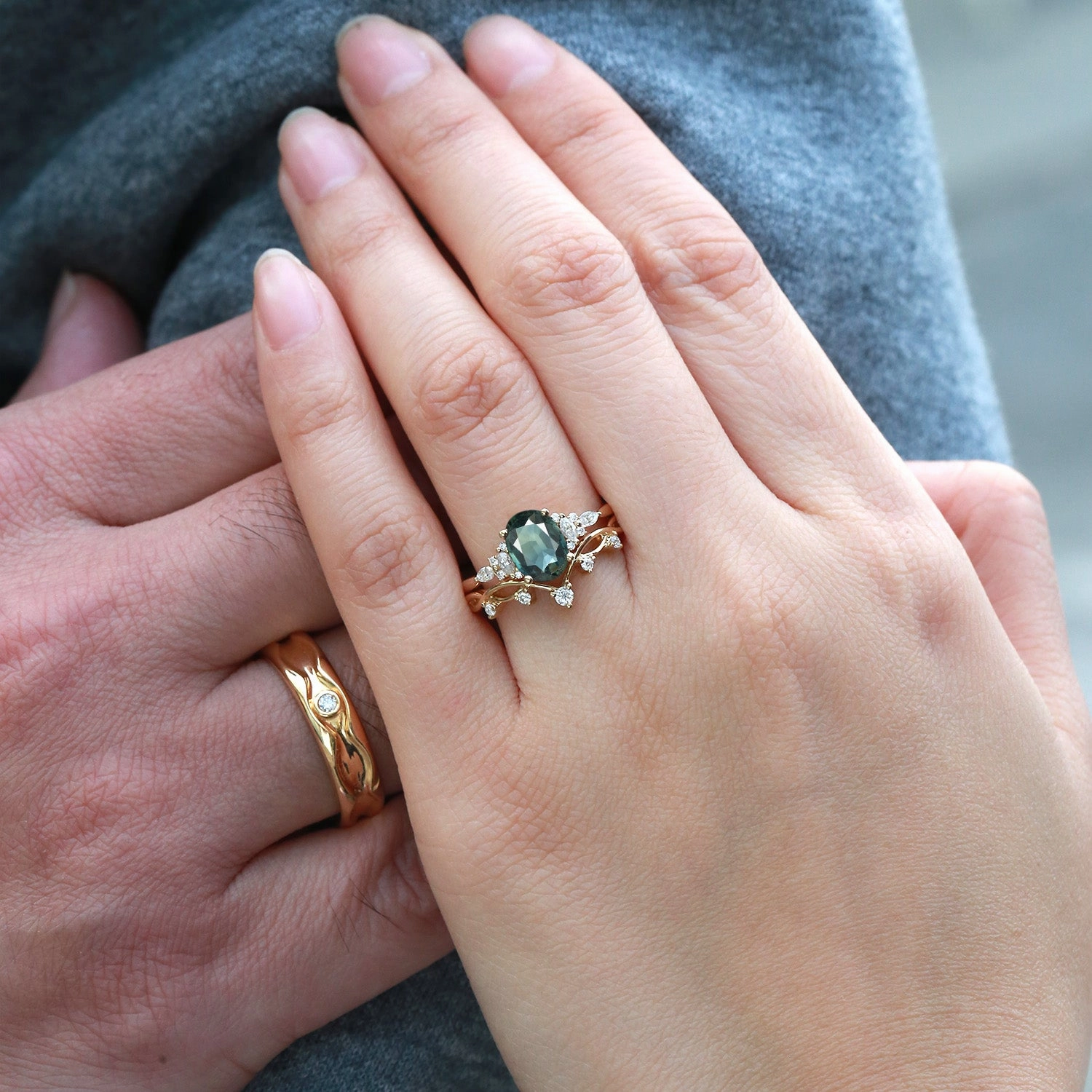 Exclusive Gift 1.5ct Oval Teal Sapphire Leafy Couple Ring Set 3pcs - Ona