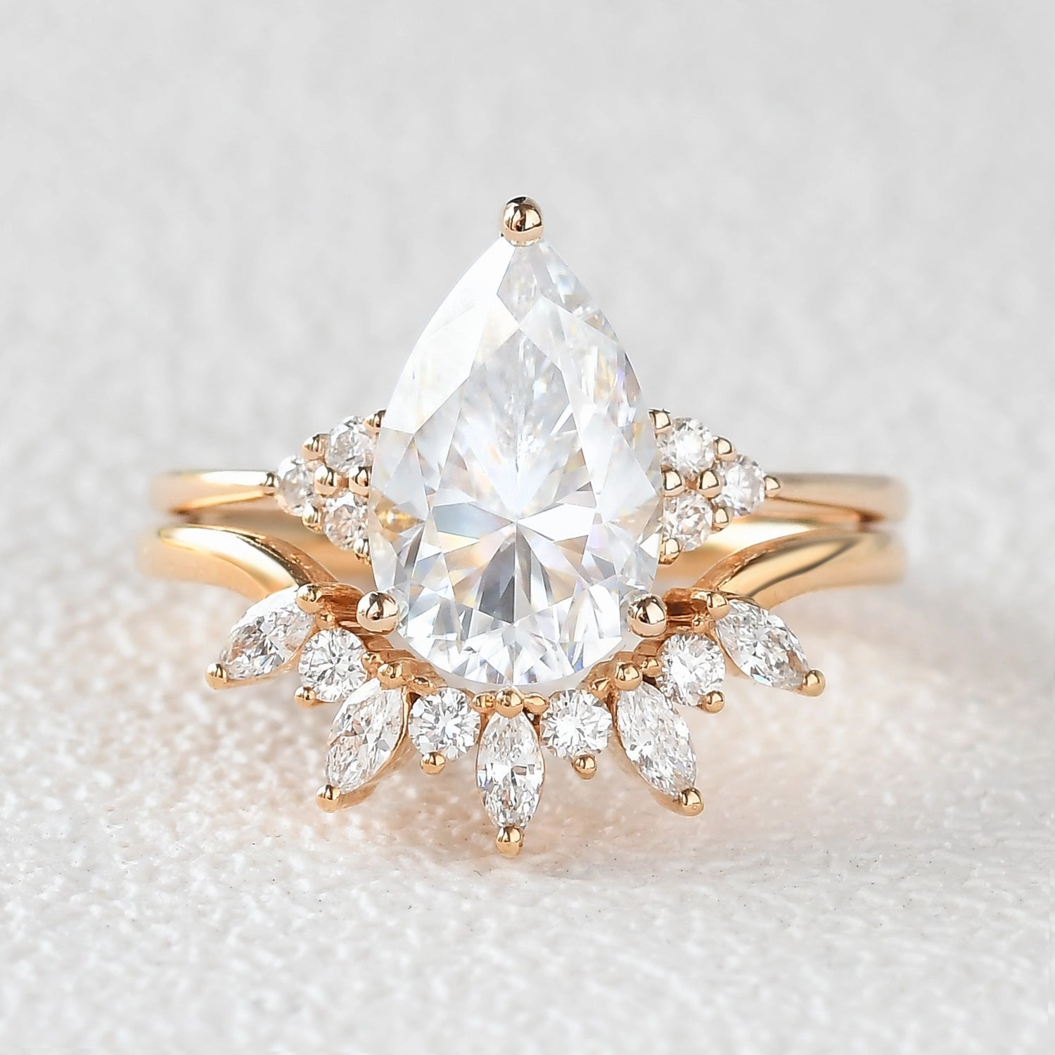 4.0ct Pear Moissanite Cluster Engagement Ring Set 2pcs Premium Quality Contemporary Design