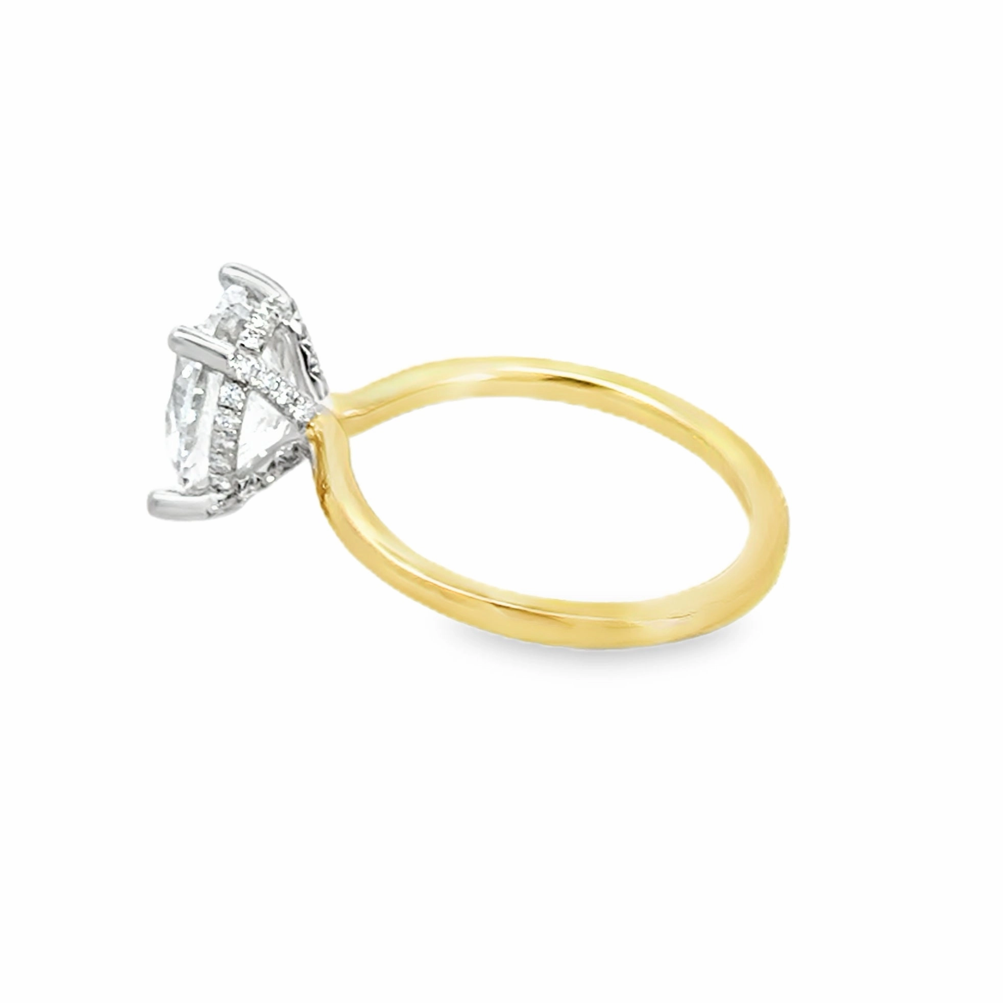 14K Two Tone Oval Cut Diamond Engagement Ring with Accent Diamonds Convenient Use Dainty Feel