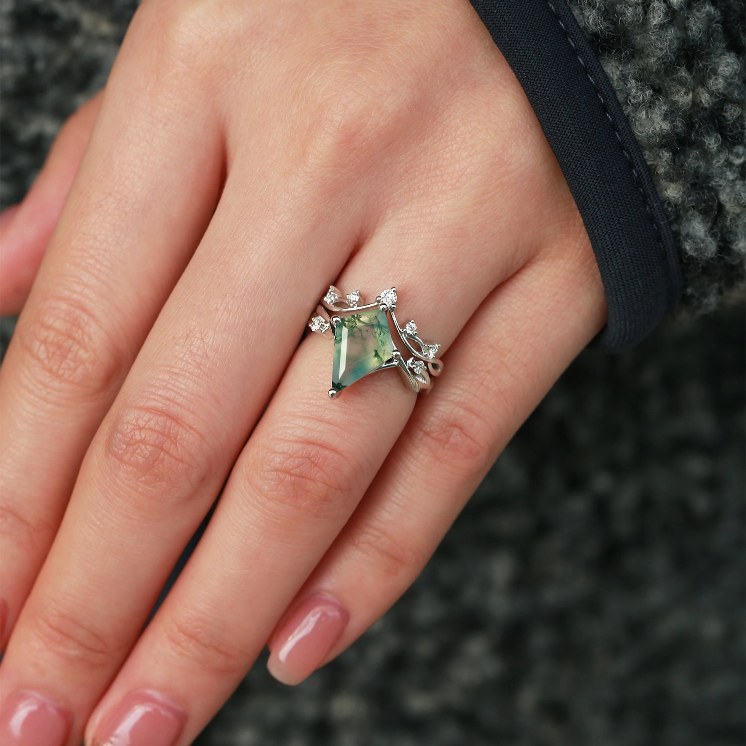 Shiny Article Branch Kite Shape Natural Moss Agate Engagement Ring Sets 2pcs