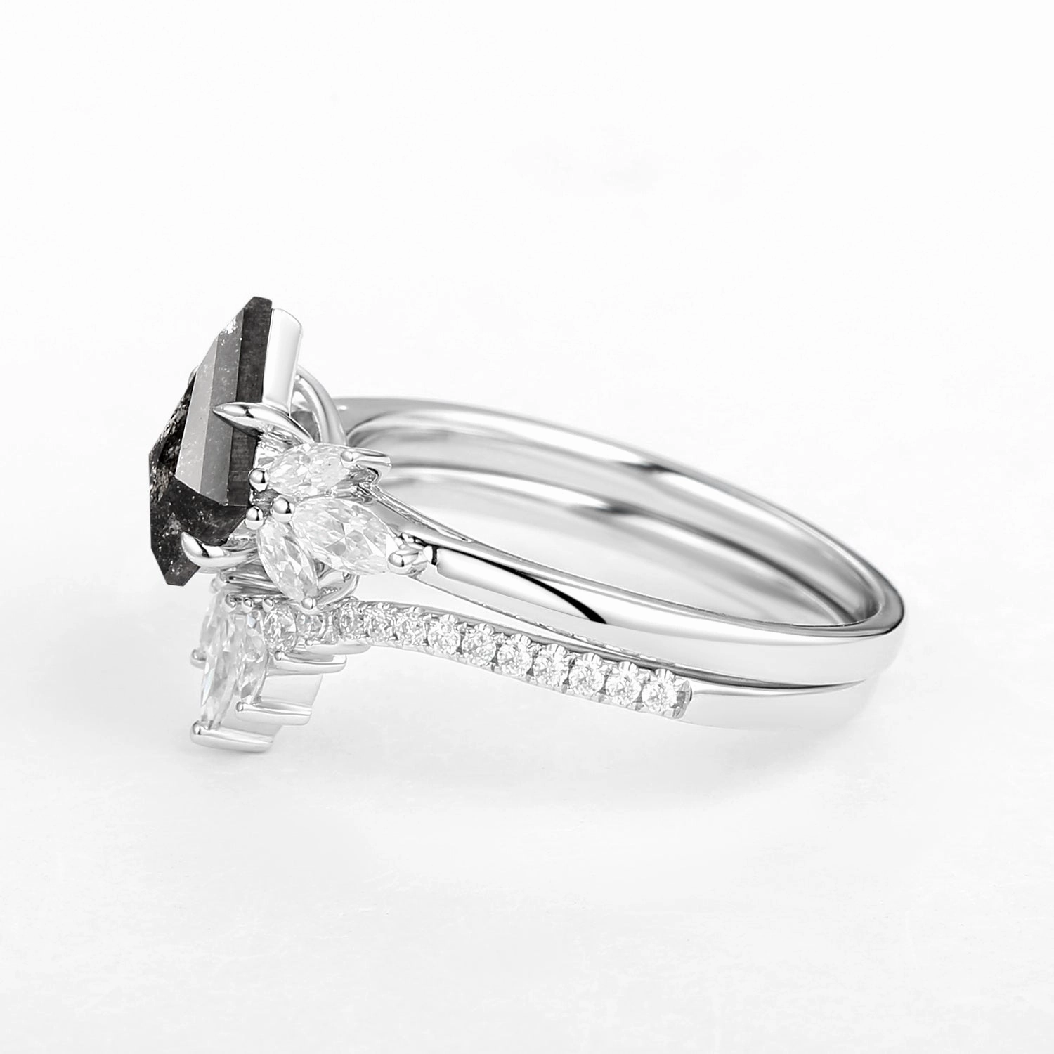 Bright Pop Trendy Accessories Kite Salt and Pepper Diamonds Floral Ring Set 2pcs