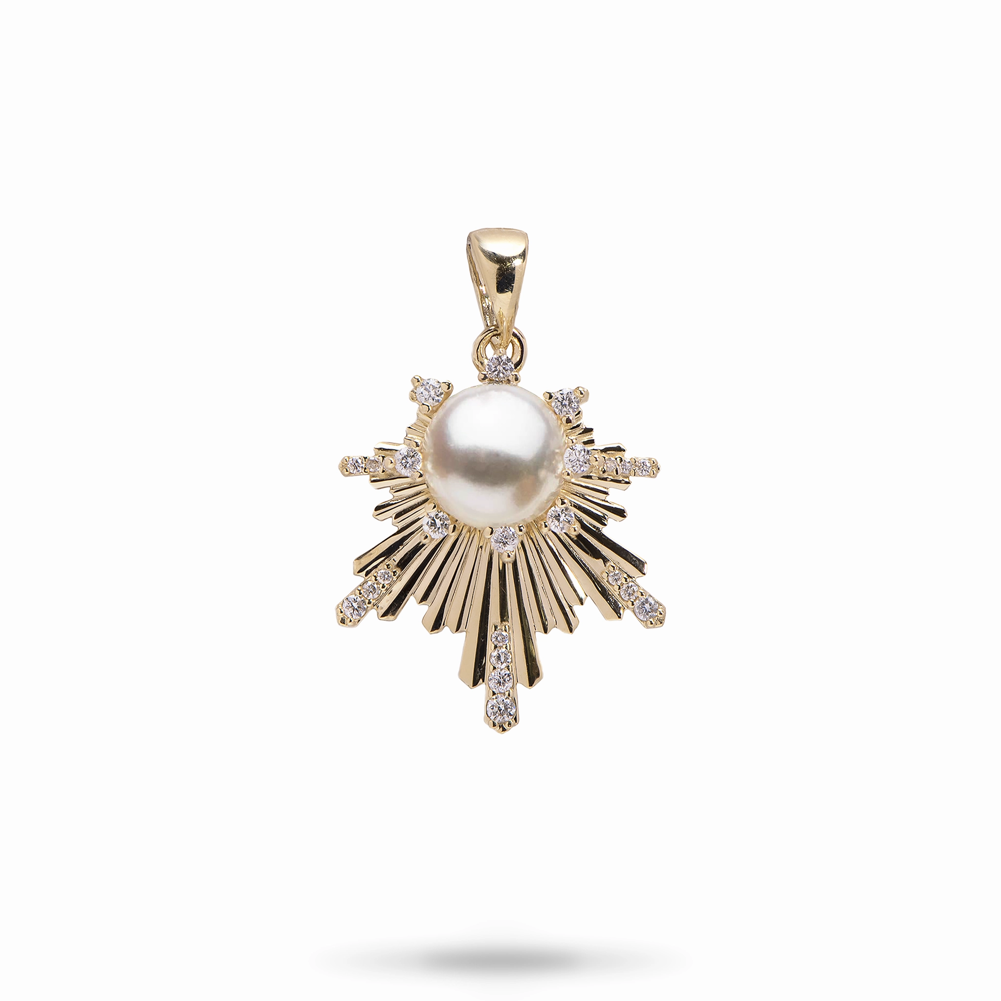 E Ho???la Akoya White Pearl Pendant in Gold with Diamonds - 22mm premium design Photo Ready