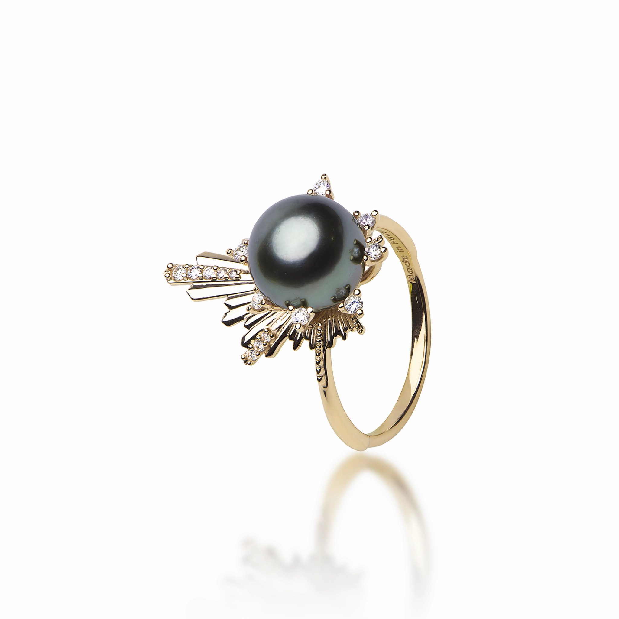 E Ho???la Tahitian Black Pearl Ring in Gold with Diamonds - 21mm Refined Light Elegant Pieces