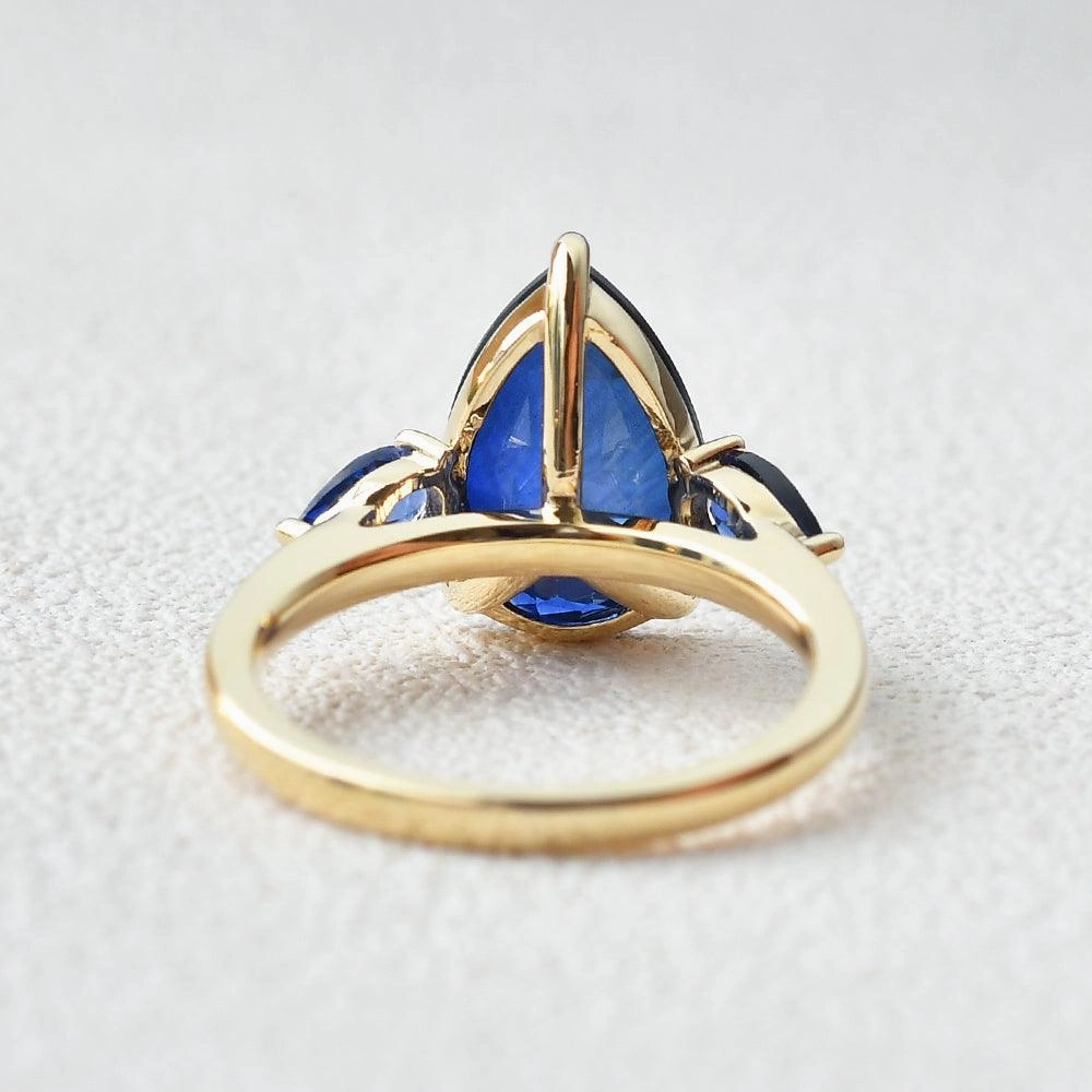3.5ct Pear Shaped Sapphire Classic Three-stone Ring Lucky Charm