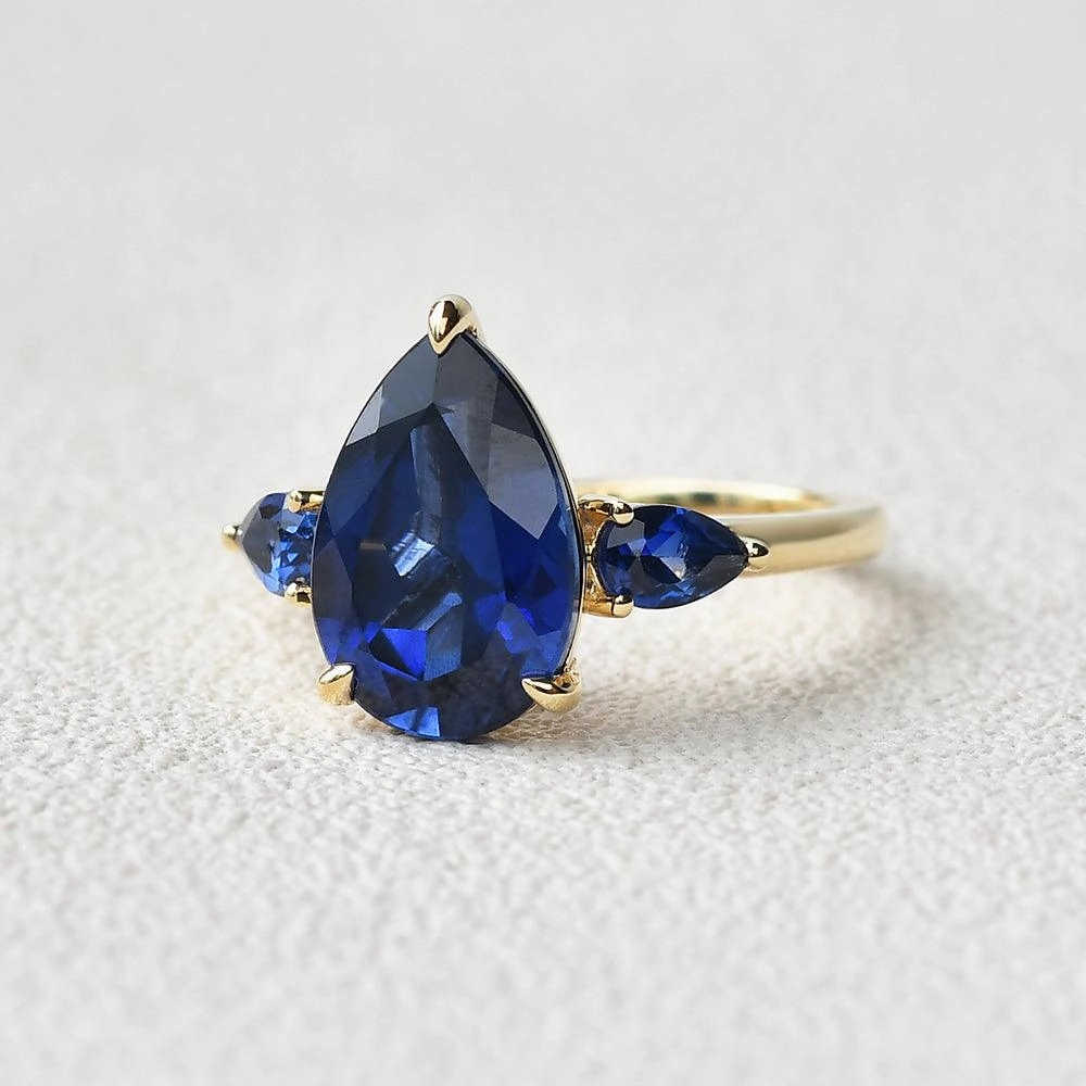 3.5ct Pear Shaped Sapphire Classic Three-stone Ring Fresh Spark