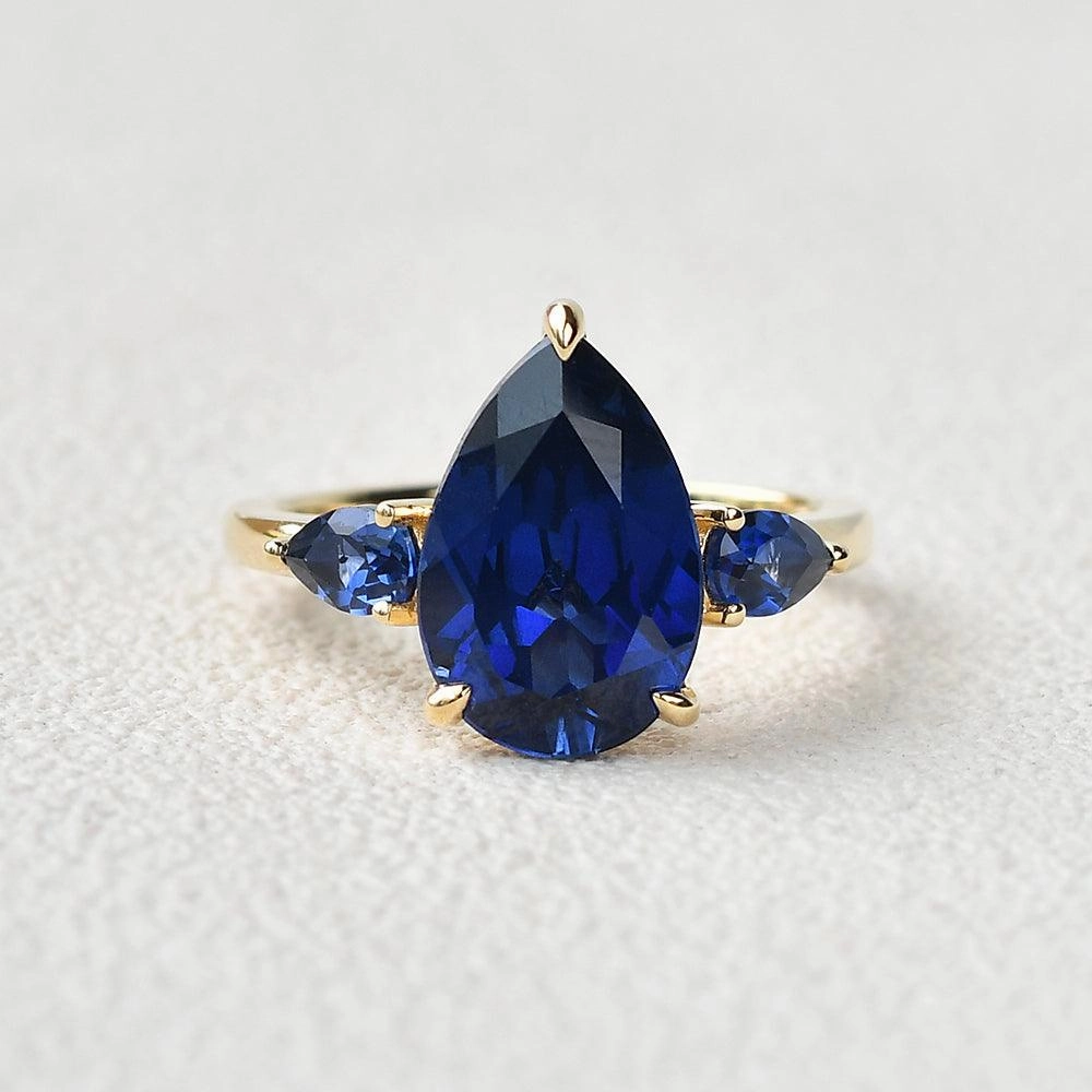 Graceful Style Party Style 3.5ct Pear Shaped Sapphire Classic Three-stone Ring