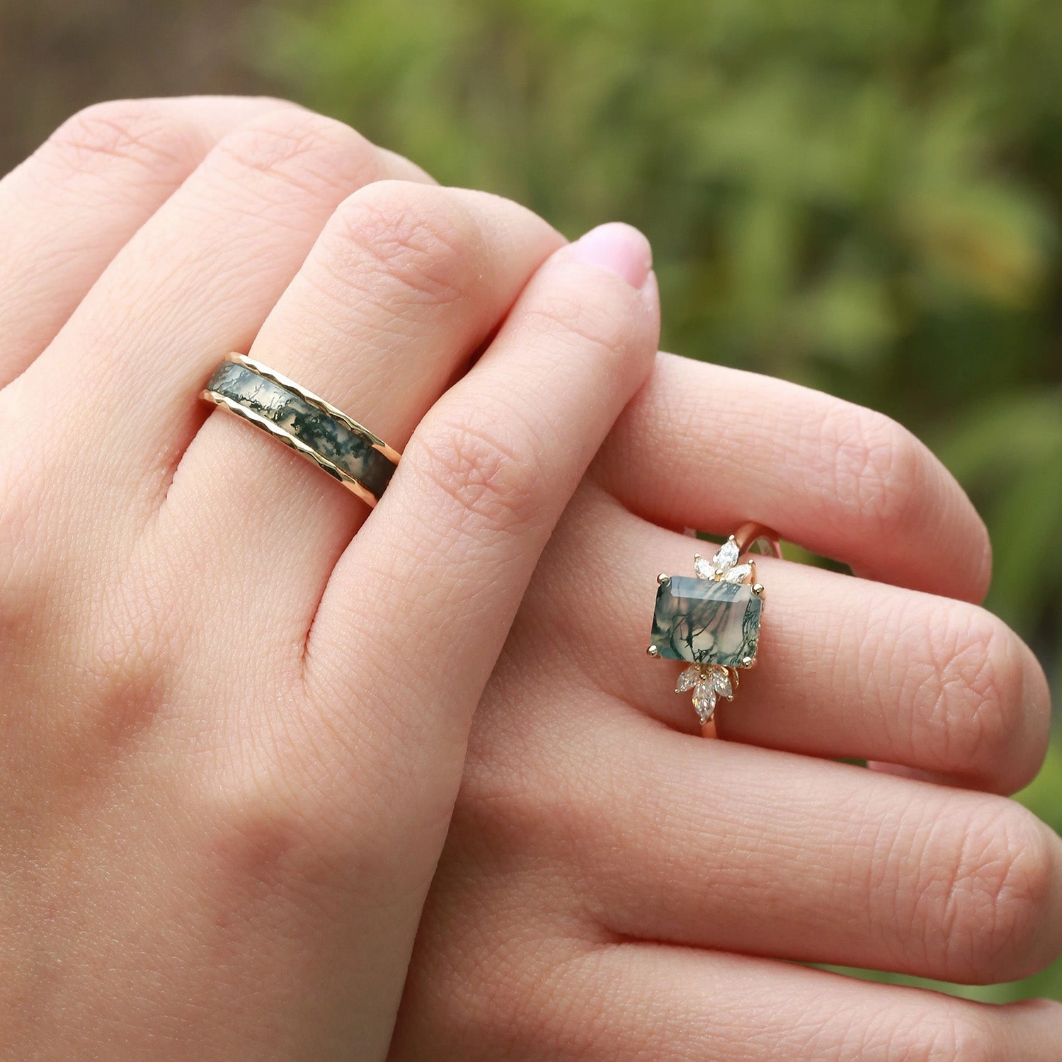 Red Carpet Vibrant Shine Pieces Emerald Cut Moss Agate Yellow Gold Couple Ring Set 2pcs