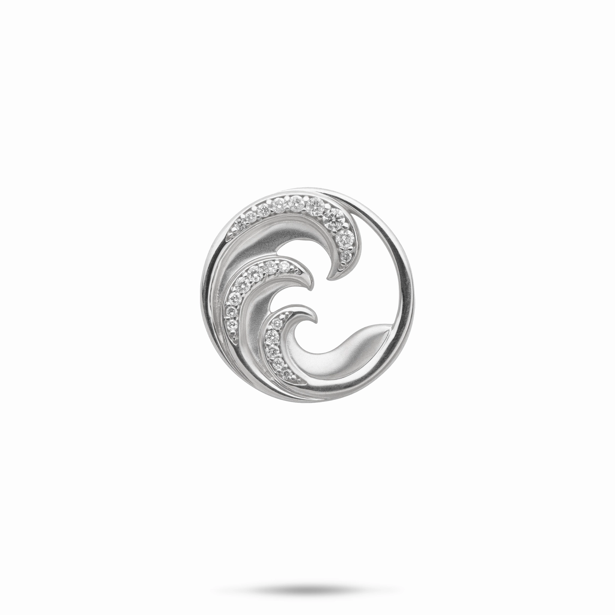 Nalu Pendant in White Gold with Diamonds - 18mm Fresh Detail Radiant Appeal