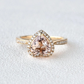 Modern Embellishment birthday party 2.0ct Heart Shaped Morganite Classic Halo Ring