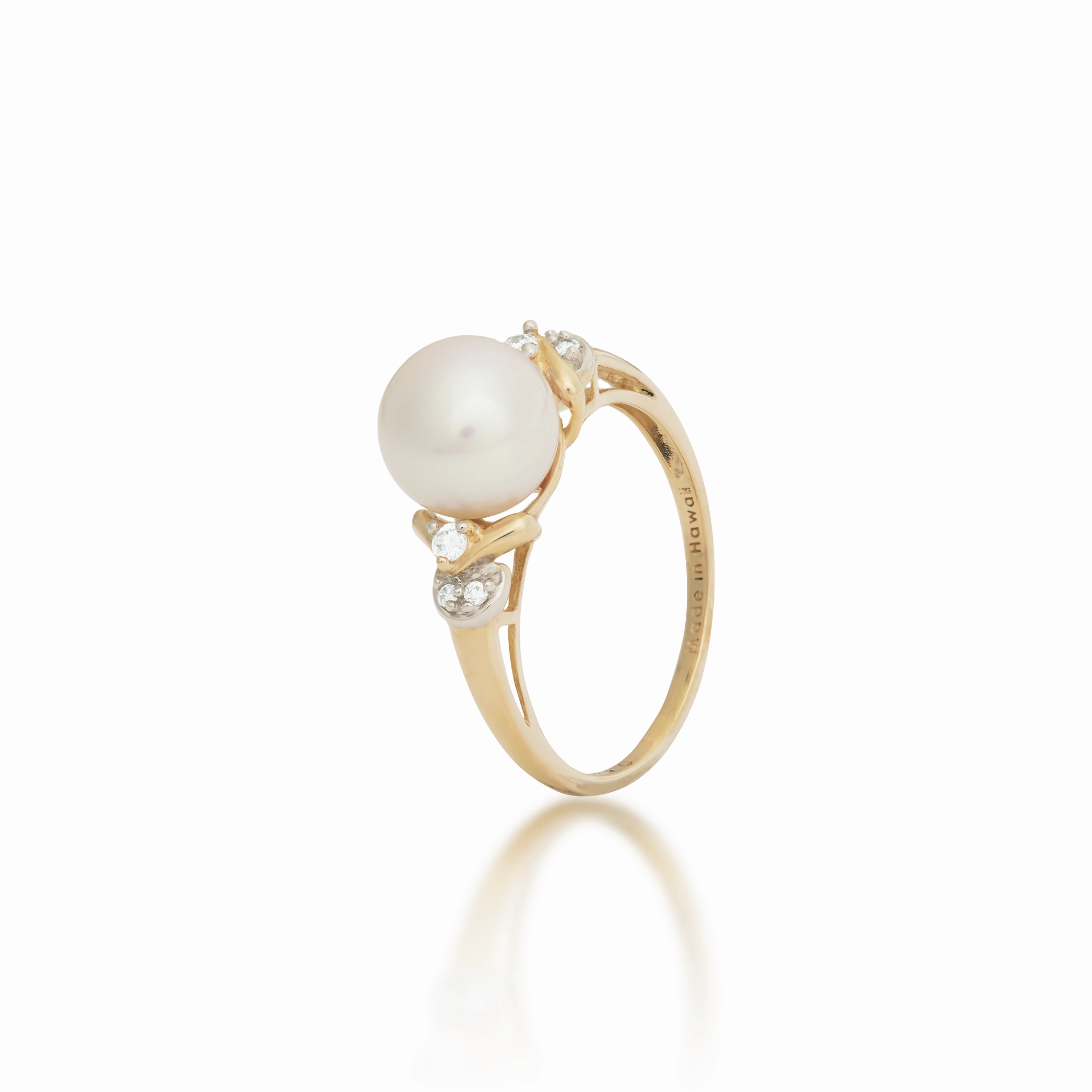 Stylish Fashion Fashion Edit Freshwater White Pearl Ring in Gold with Diamonds - 8-9mm