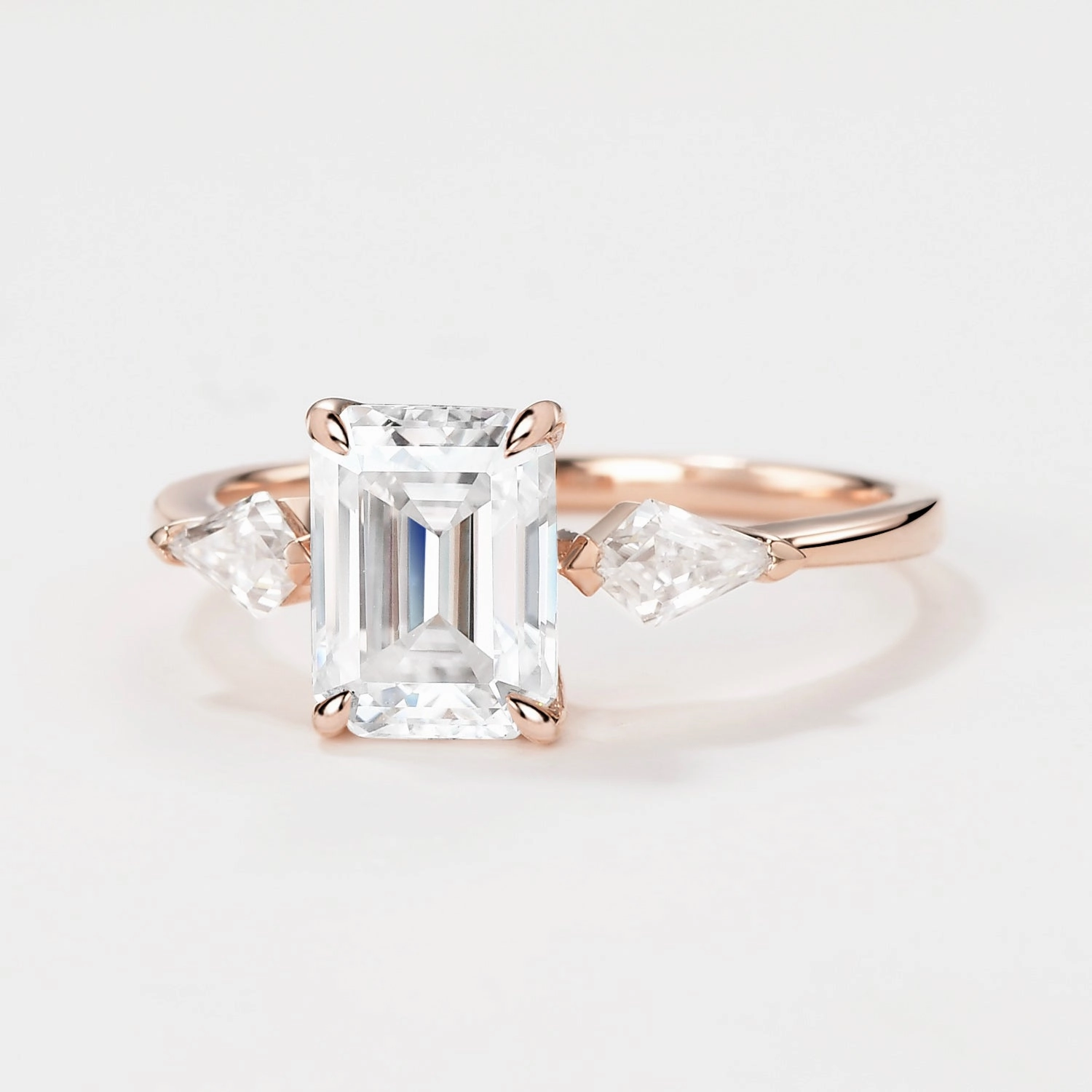 Glamorous Decoration Emerald Cut Moissanite Classic Three-stone Engagement Ring