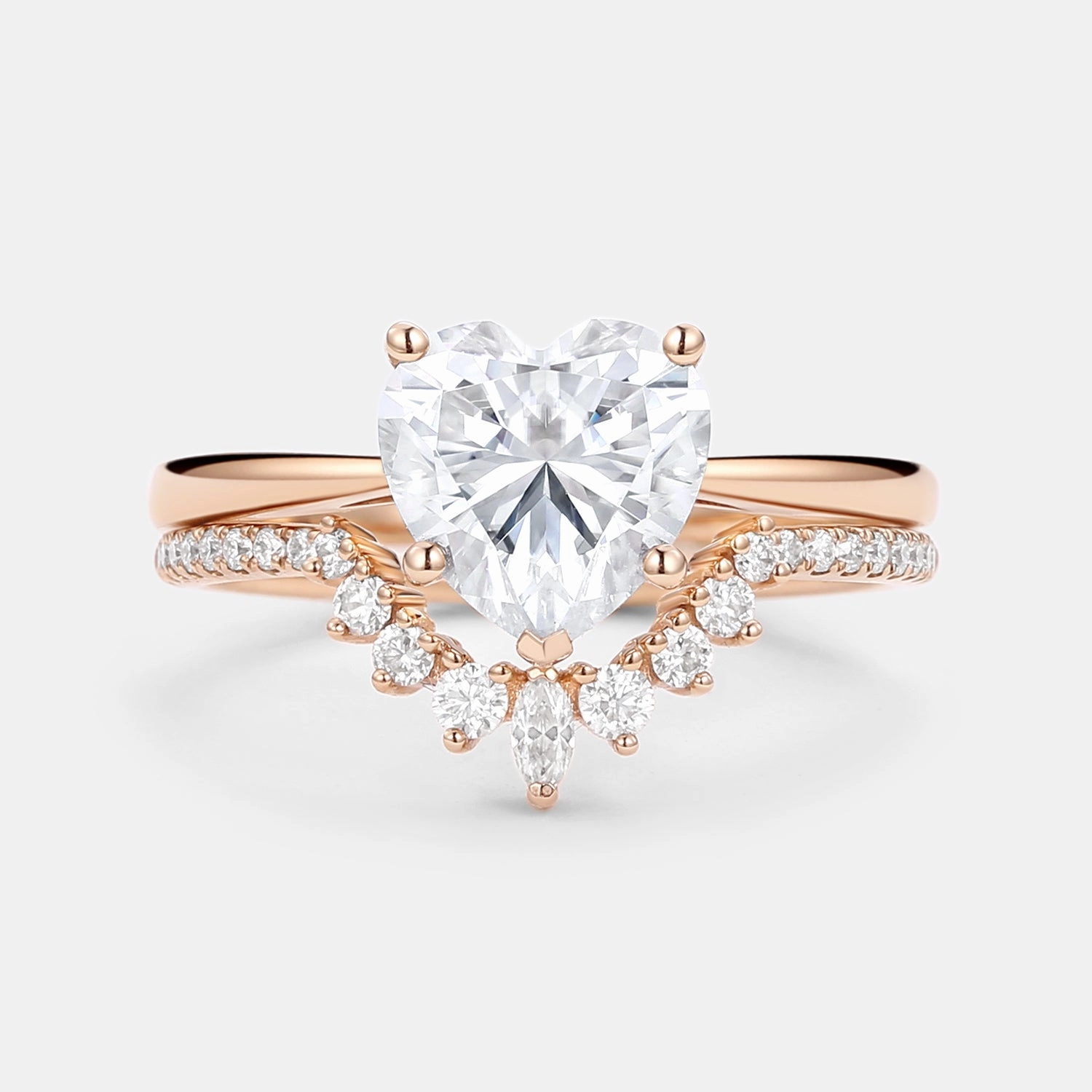 feminine grace Handcrafted Detail Heart Shaped Moissanite Classic Solitaire Ring Set