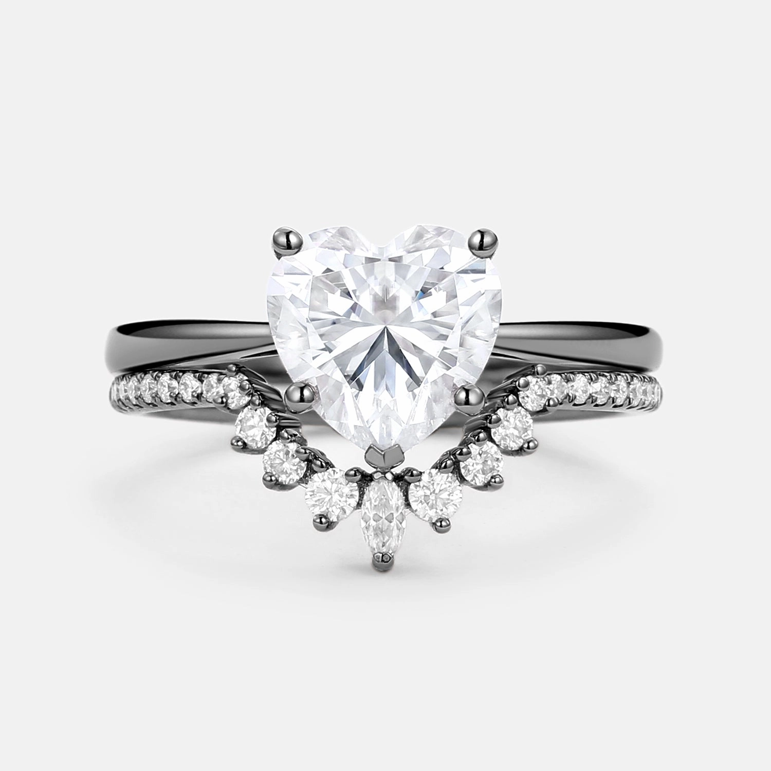 Polished Design Artisan Design Heart Shaped Moissanite Classic Solitaire Ring Set