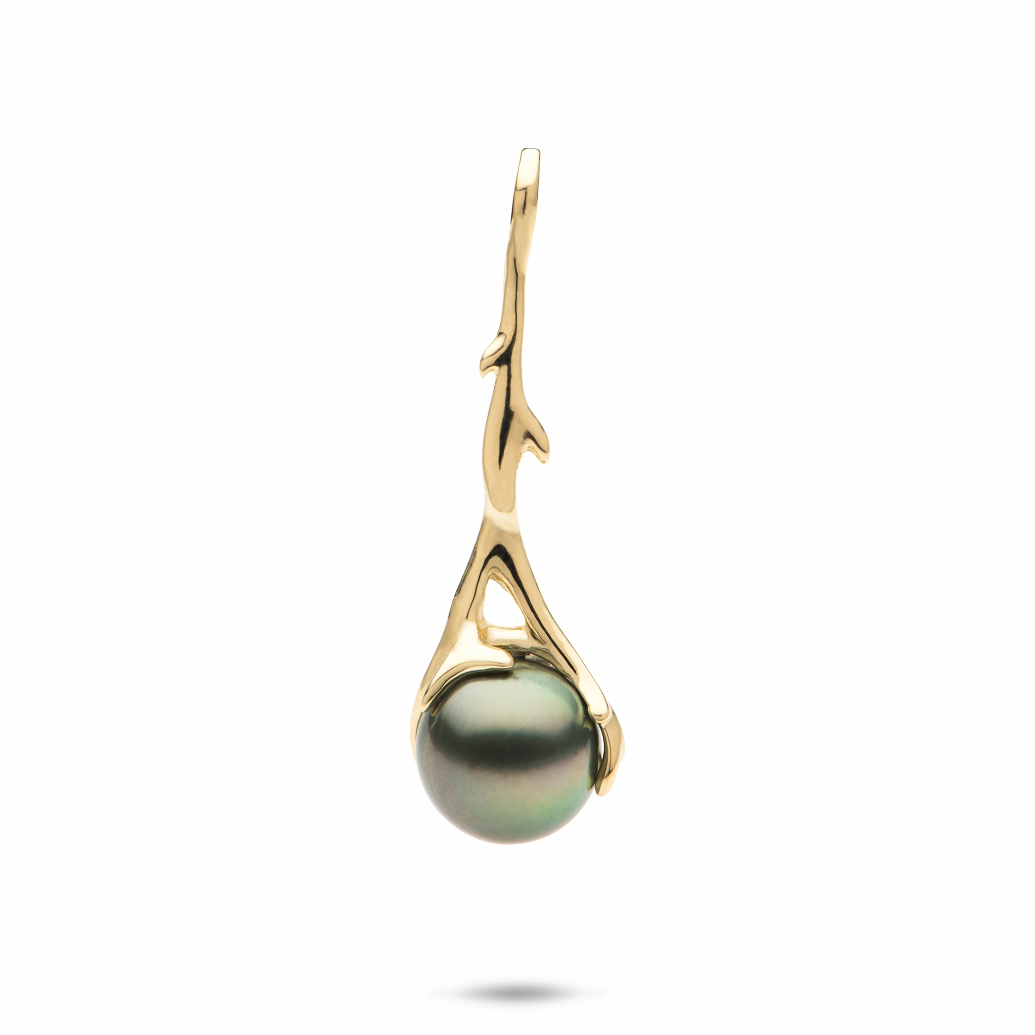 Heritage Tahitian Pearl Pendant in Gold - 33mm Night Detail