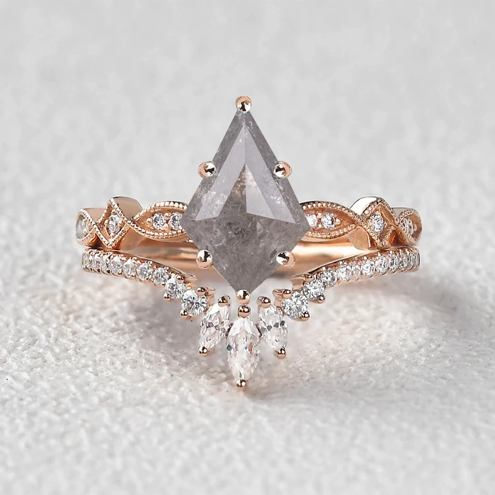 Fine Article Premium accessory Icy Light Grey Salt and Pepper Diamonds Kite Cut Vintage Ring Set 2pcs