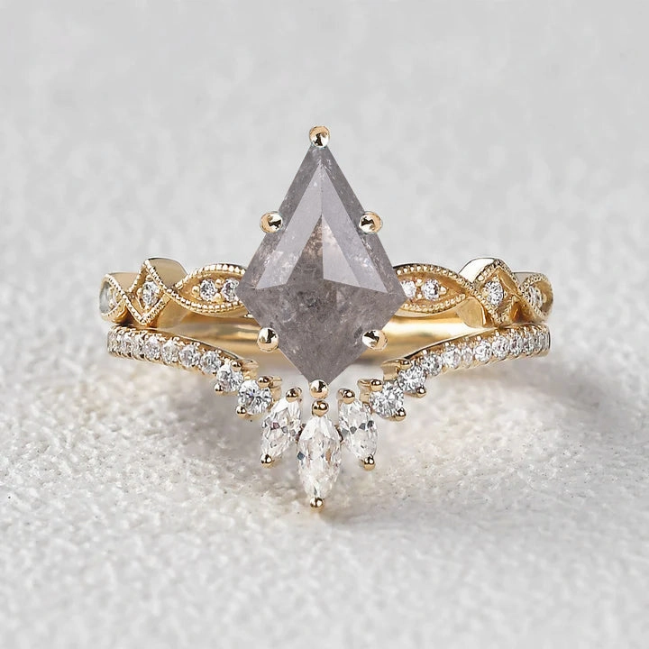 Corrosion resistant Icy Light Grey Salt and Pepper Diamonds Kite Cut Vintage Ring Set 2pcs