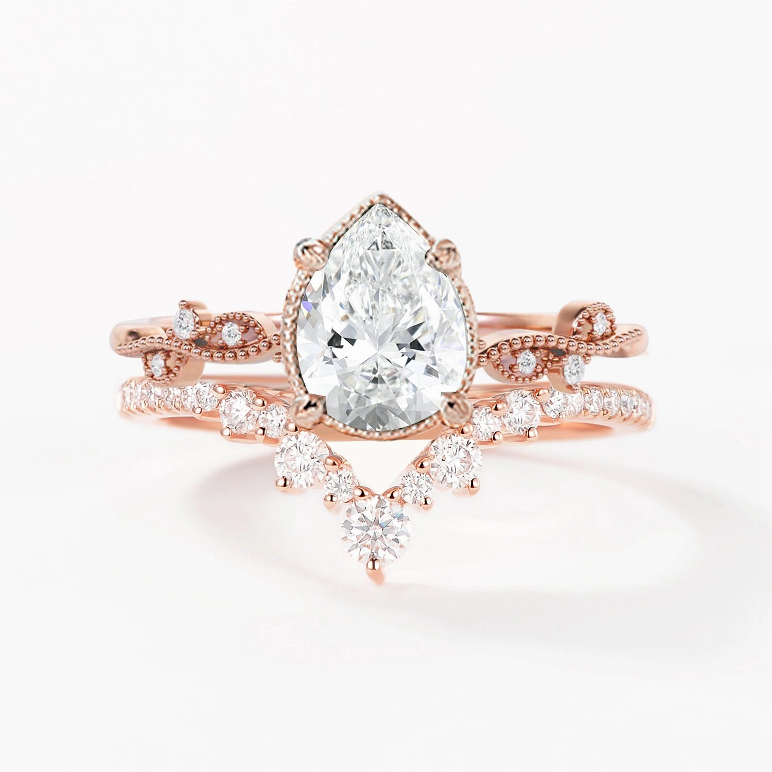 1.5ct Pear Moissanite Vintage Halo Ring Set 2pcs Shiny Accent