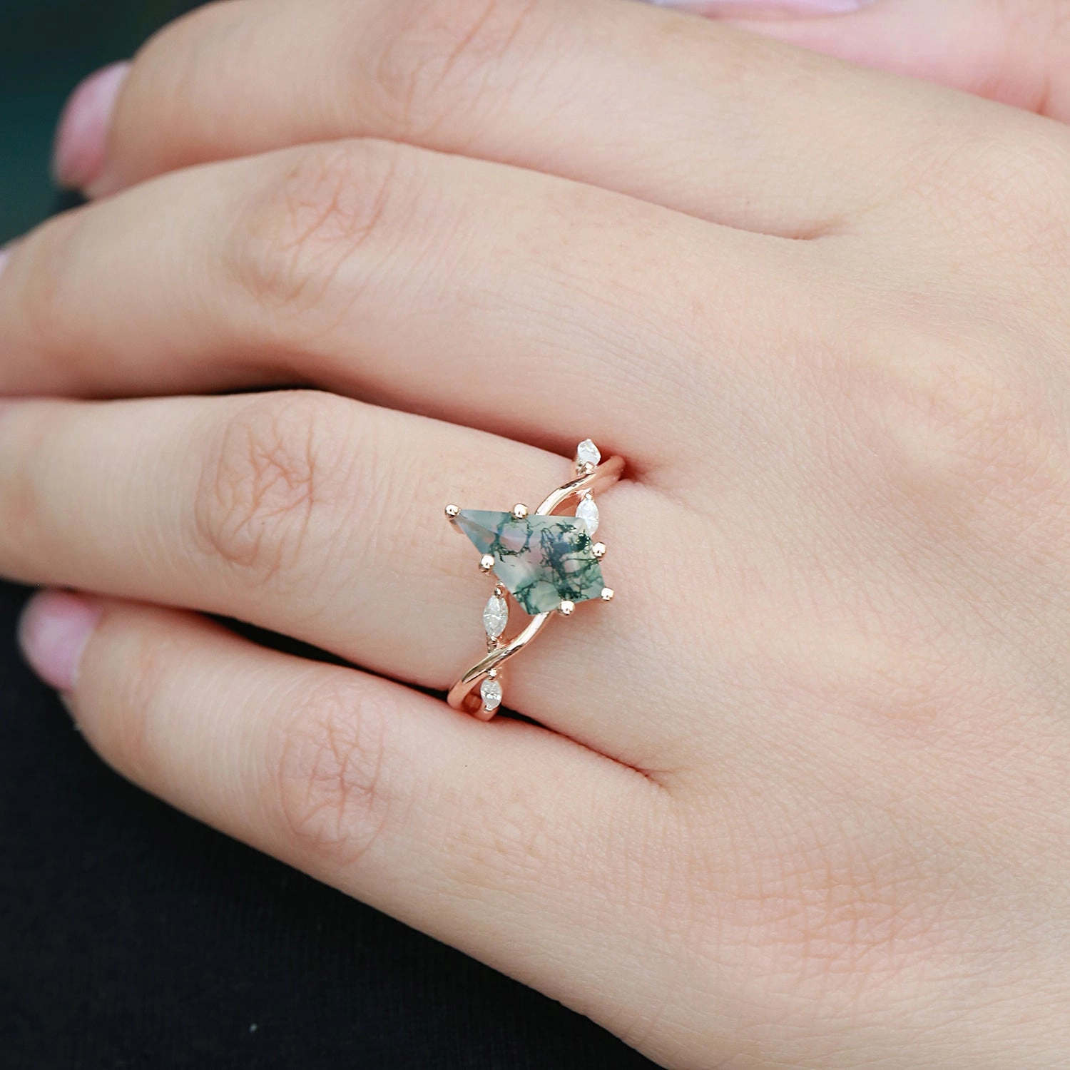 Infinity Kite Cut Moss Agate Classic Engagement Ring - Vera Simple Glow